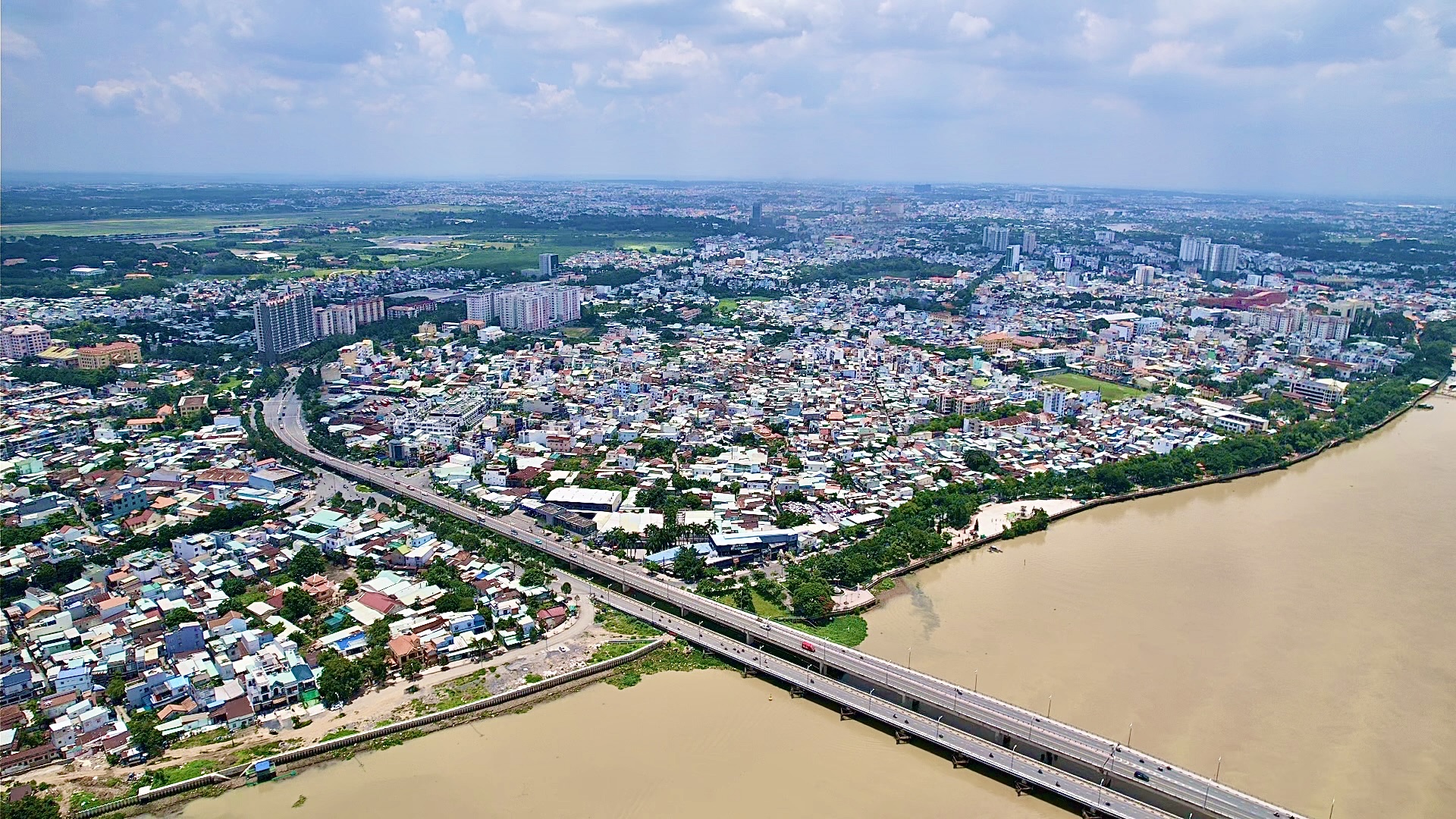 Đồng Nai sẵn sàng đáp ứng đủ chỗ ở, nơi làm việc cho cán bộ sau sáp nhập với Bình Phước- Ảnh 1. Đồng Nai sẵn sàng đáp ứng đủ chỗ ở, nơi làm việc cho cán bộ sau sáp nhập với Bình Phước- Ảnh 1.