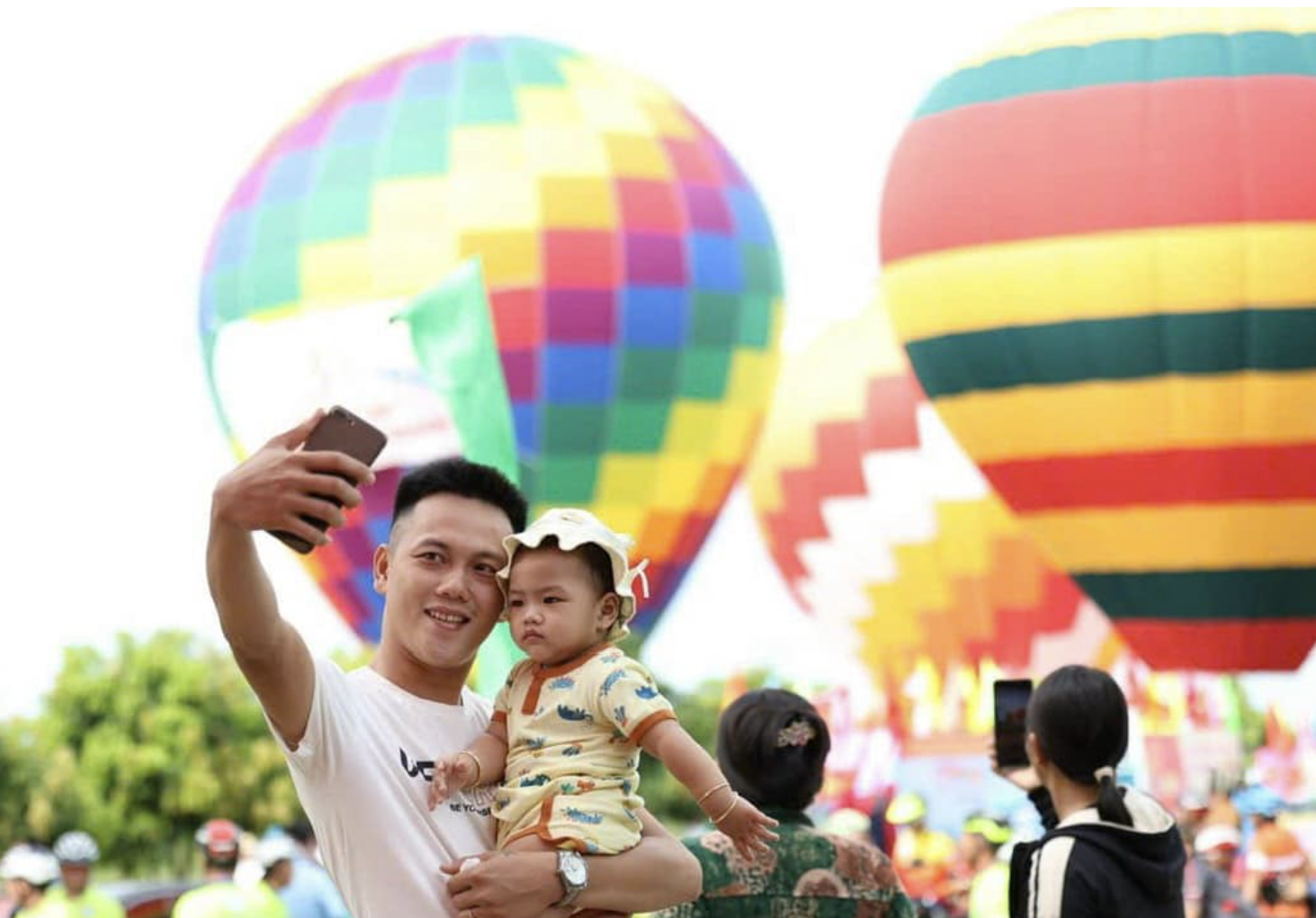 Đồng Nai: Miễn phí vé trải nghiệm bay khinh khí cầu tại Festival gốm- Ảnh 3. Đồng Nai: Miễn phí vé trải nghiệm bay khinh khí cầu tại Festival gốm- Ảnh 3.
