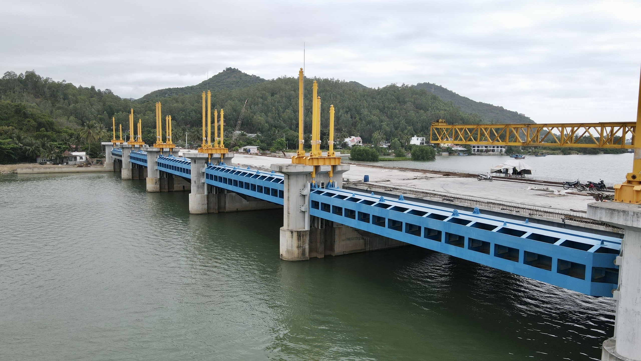 Lên phương án cưỡng chế, không để dự án đập ngăn mặn Nha Trang chậm trễ- Ảnh 1. Lên phương án cưỡng chế, không để dự án đập ngăn mặn Nha Trang chậm trễ- Ảnh 1.