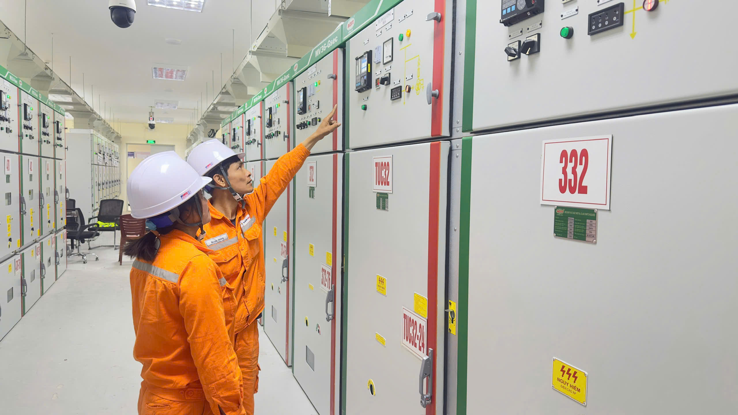 Vĩnh Phúc đóng điện thành công dự án lắp đặt MBA T2 trạm 110kV Tam Dương- Ảnh 2. Vĩnh Phúc đóng điện thành công dự án lắp đặt MBA T2 trạm 110kV Tam Dương- Ảnh 2.
