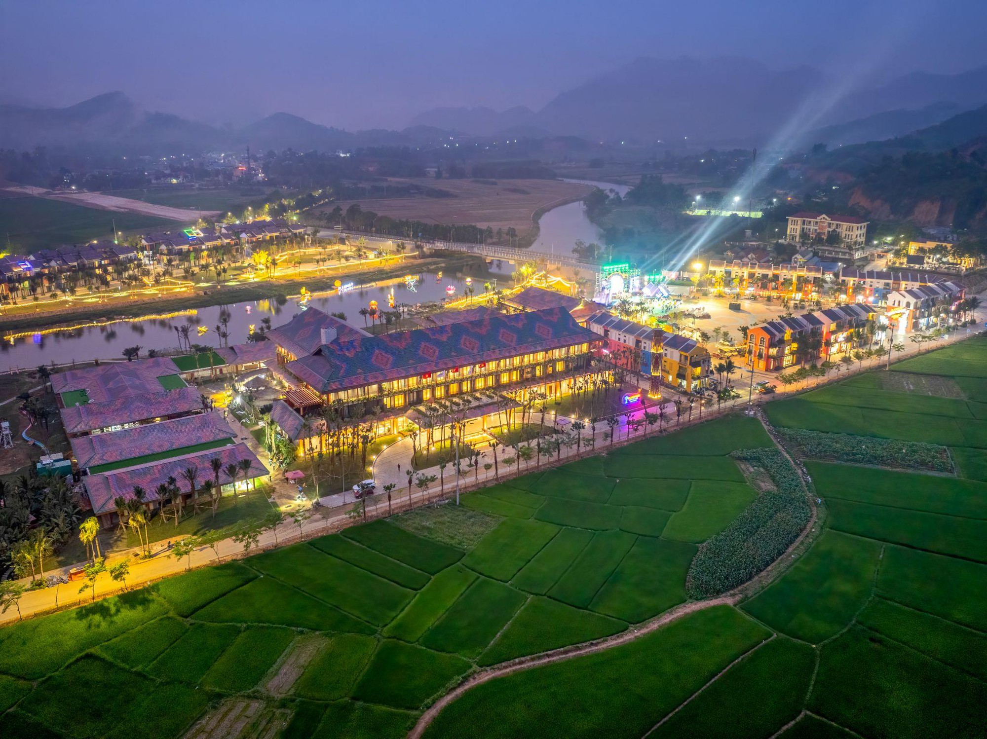 Flamingo Holdings chính thức khai trương Flamingo Heritage Onsen & Resort tại Tuyên Quang- Ảnh 2. Flamingo Holdings chính thức khai trương Flamingo Heritage Onsen & Resort tại Tuyên Quang- Ảnh 2.
