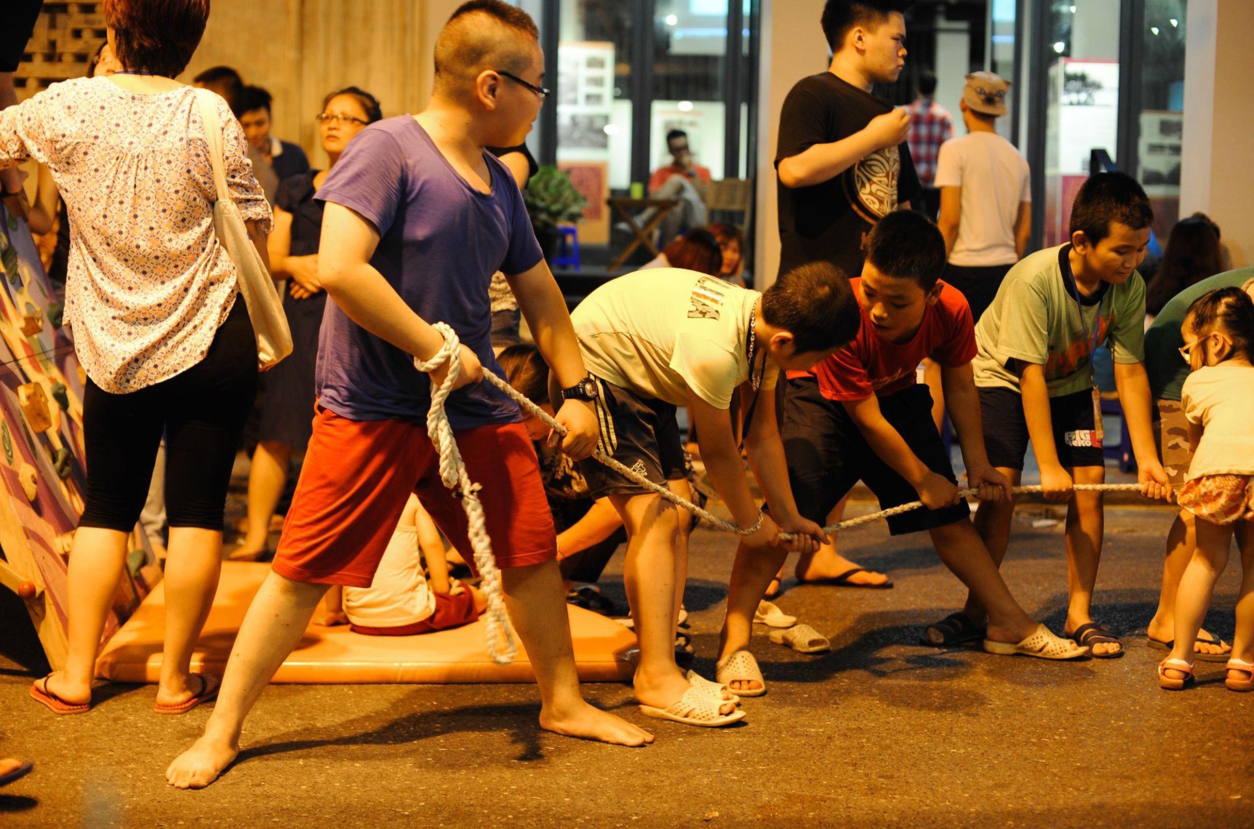 Không gian vui chơi sẽ giúp phố đi bộ Ngọc Khánh thu hút khách nhiều hơn. (Ảnh: Think Playgrounds) Không gian vui chơi sẽ giúp phố đi bộ Ngọc Khánh thu hút khách nhiều hơn. (Ảnh: Think Playgrounds)