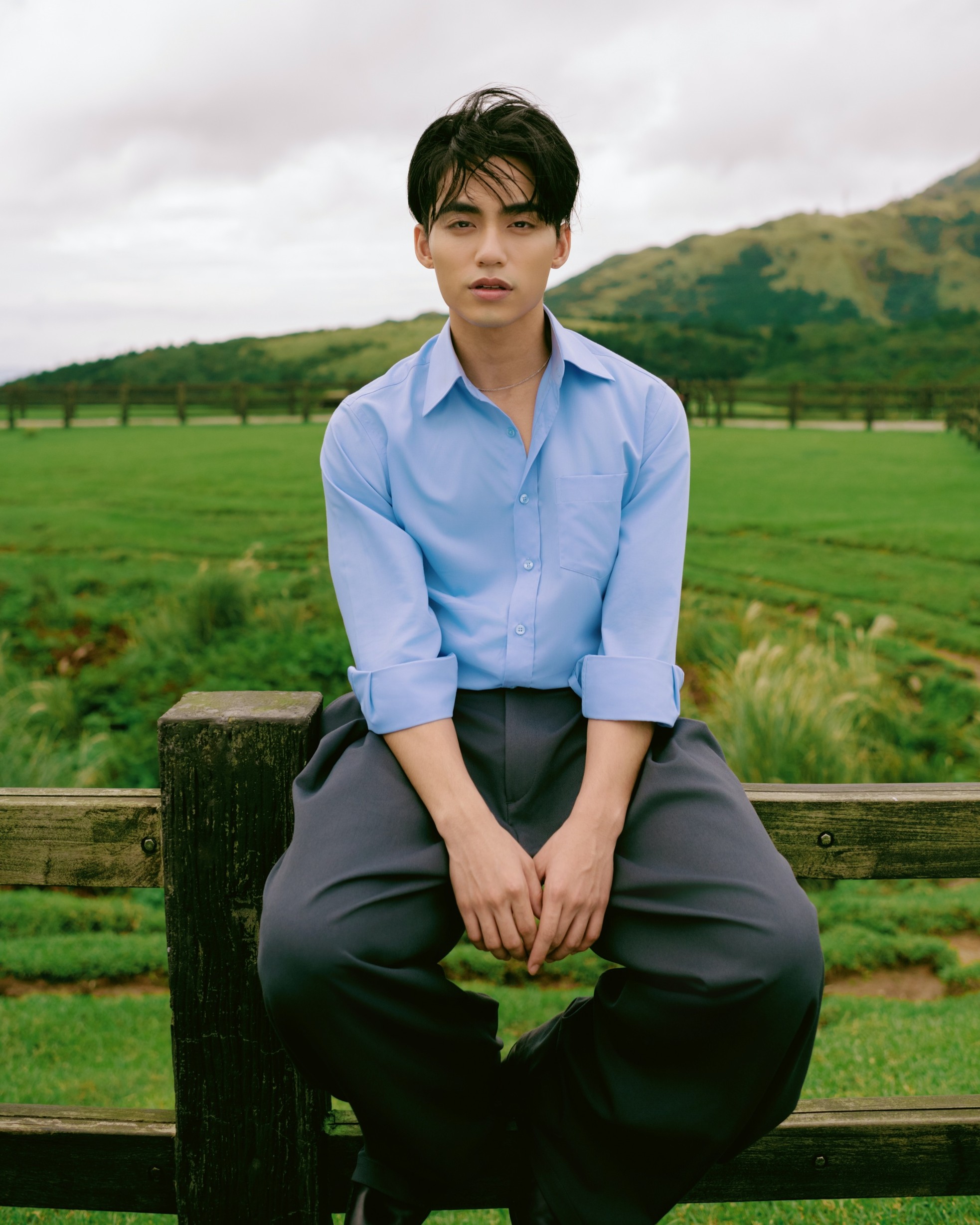 MV-ul „Îmbrățișează-mă mult timp” de Mono: Imagini frumoase, muzică neatrăgătoare - Fotografia 2. MV