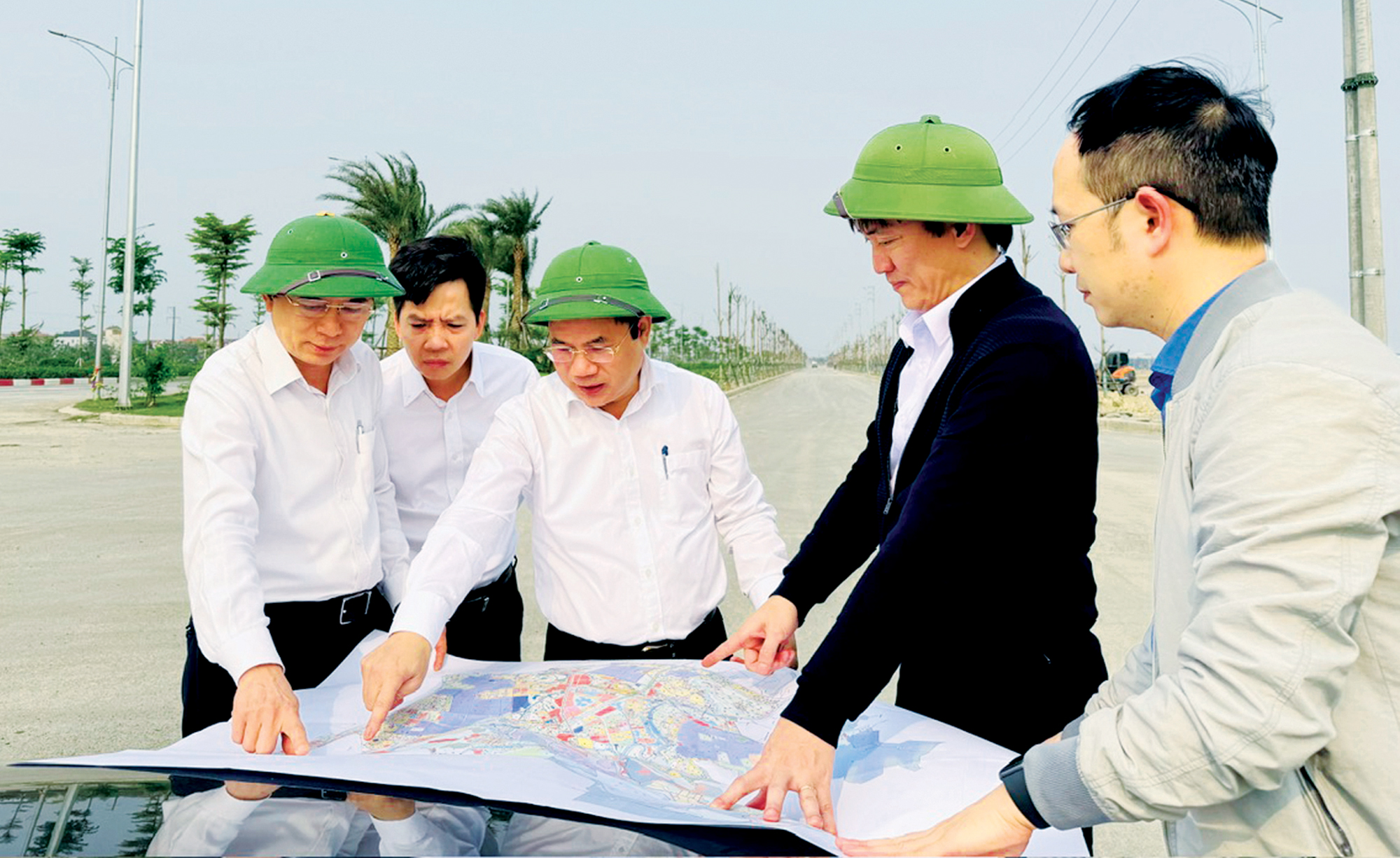 Hiện thực hóa mục tiêu 100.000 căn nhà ở xã hội: Gỡ mặt bằng, giảm thủ tục đầu tư- Ảnh 1. Hiện thực hóa mục tiêu 100.000 căn nhà ở xã hội: Gỡ mặt bằng, giảm thủ tục đầu tư- Ảnh 1.
