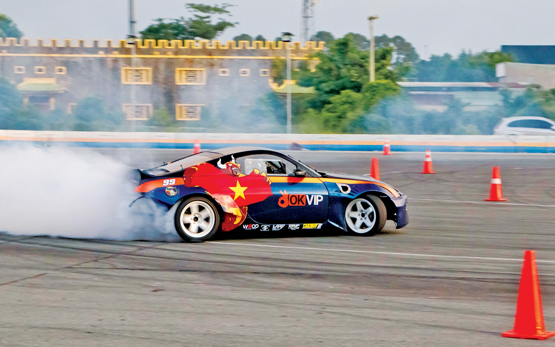 Độ xe - lằn ranh sáng tạo và lách luật