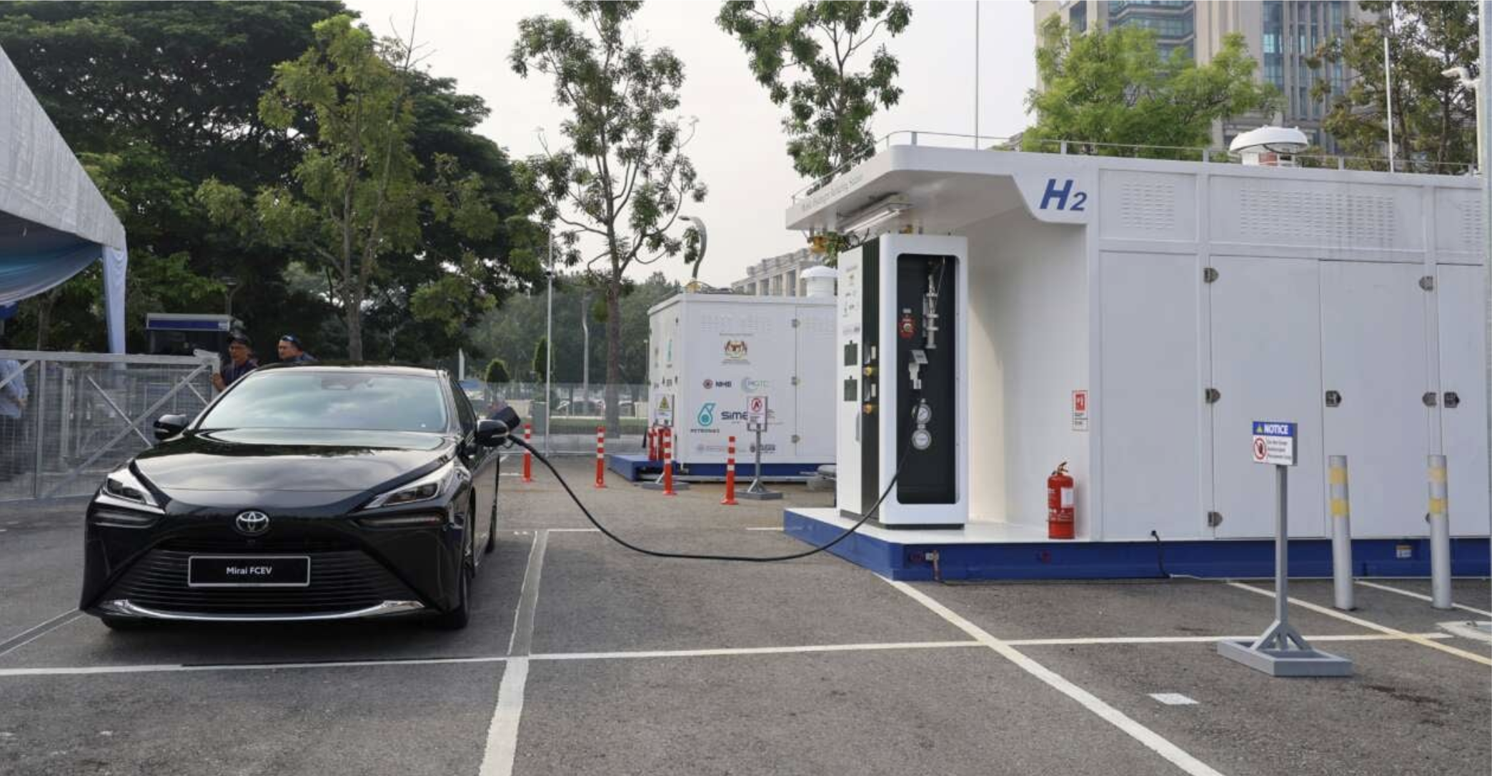 Malaysia thí điểm trạm tiếp nhiên liệu hydro di động- Ảnh 1. Malaysia thí điểm trạm tiếp nhiên liệu hydro di động- Ảnh 1.