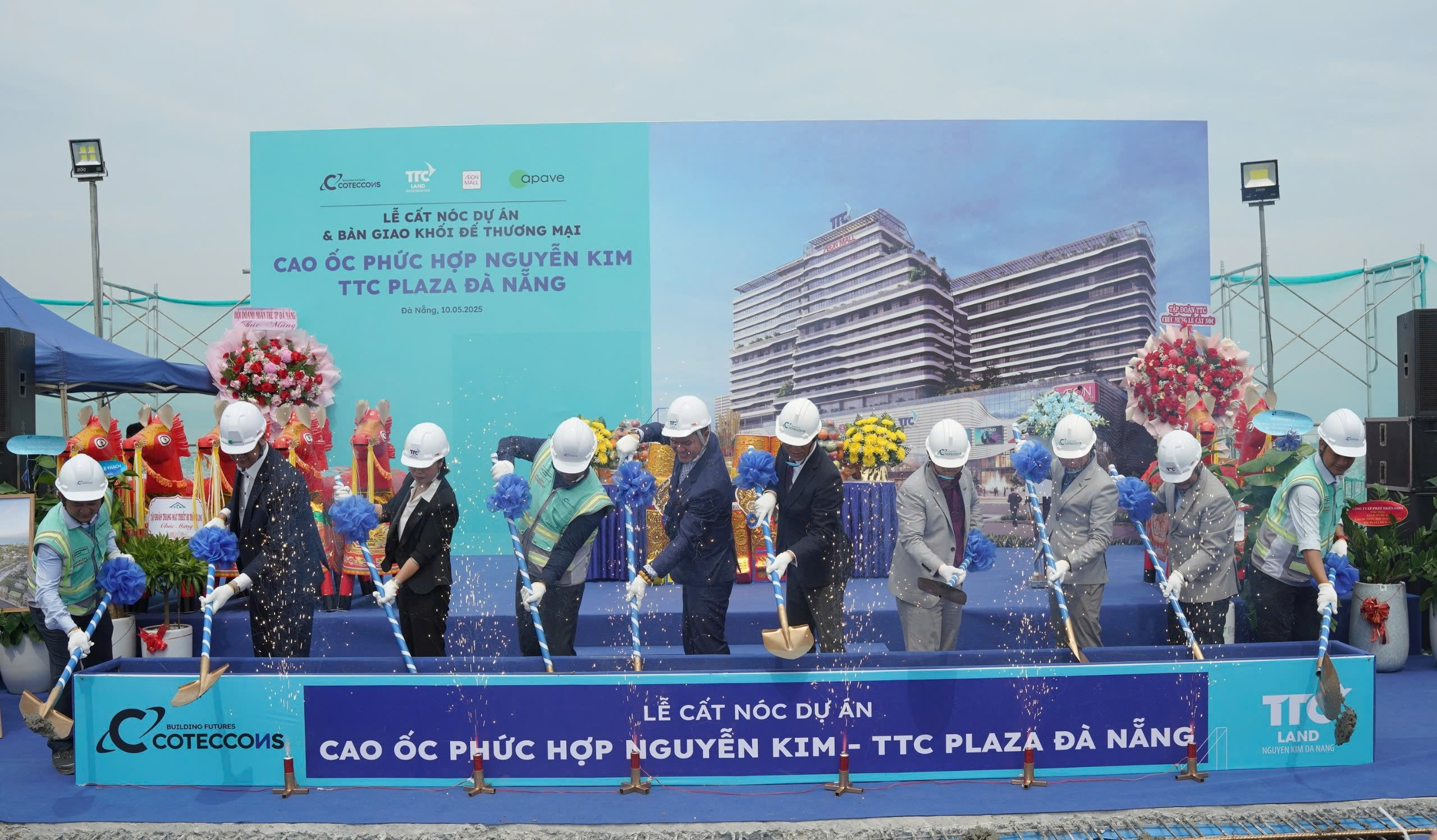 TTC Plaza Đà Nẵng hoàn thành cất nóc, bàn giao khối đế cho AeonMall Việt Nam đúng tiến độ- Ảnh 3. TTC Plaza Đà Nẵng hoàn thành cất nóc, bàn giao khối đế cho AeonMall Việt Nam đúng tiến độ- Ảnh 3.