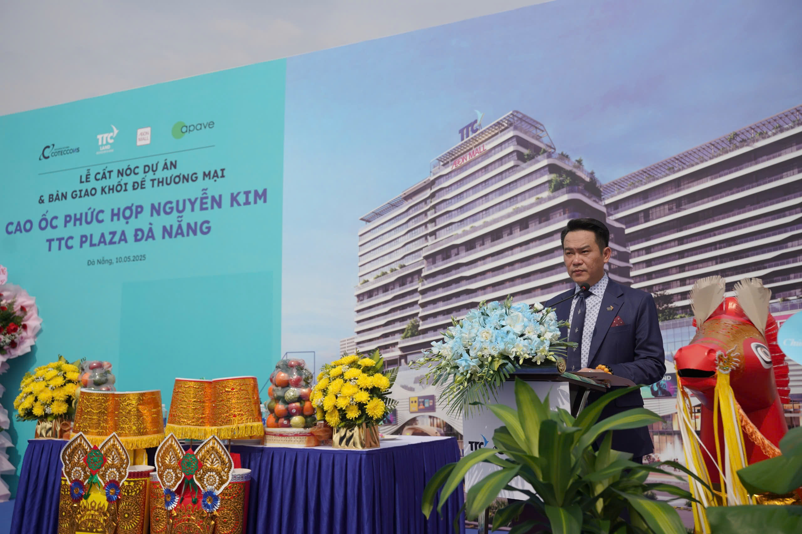TTC Plaza Đà Nẵng hoàn thành cất nóc, bàn giao khối đế cho AeonMall Việt Nam đúng tiến độ- Ảnh 2. TTC Plaza Đà Nẵng hoàn thành cất nóc, bàn giao khối đế cho AeonMall Việt Nam đúng tiến độ- Ảnh 2.