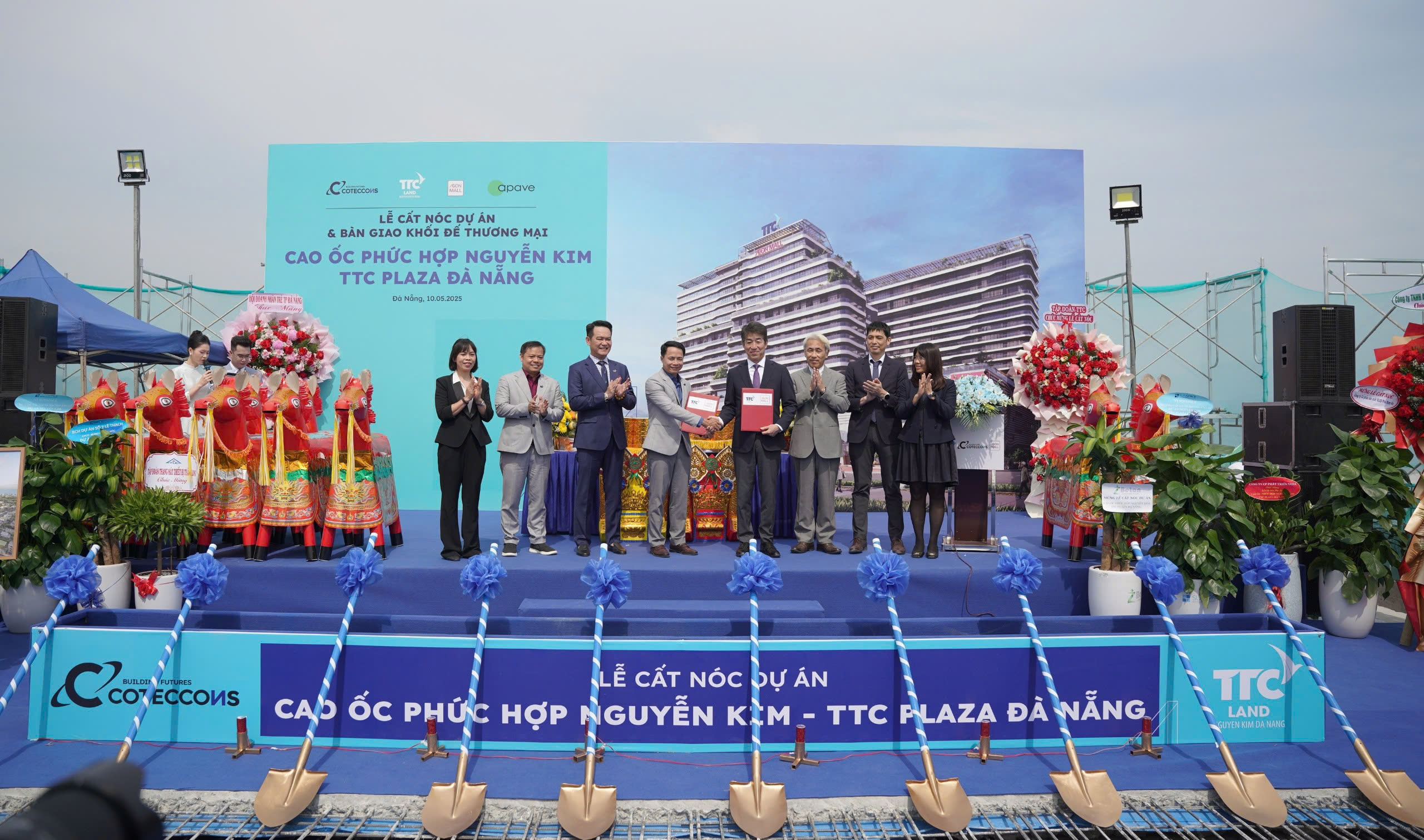 TTC Plaza Đà Nẵng hoàn thành cất nóc, bàn giao khối đế cho AeonMall Việt Nam đúng tiến độ- Ảnh 1. TTC Plaza Đà Nẵng hoàn thành cất nóc, bàn giao khối đế cho AeonMall Việt Nam đúng tiến độ- Ảnh 1.