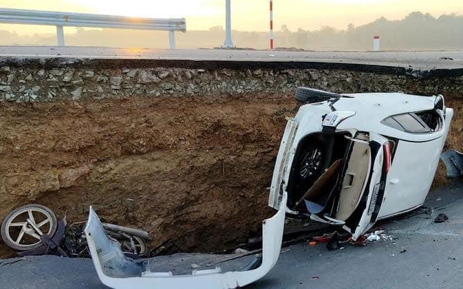 Tây Ninh: Sụp lún 35m đường dẫn lên cầu Hòa Bình, 6 người bị thương