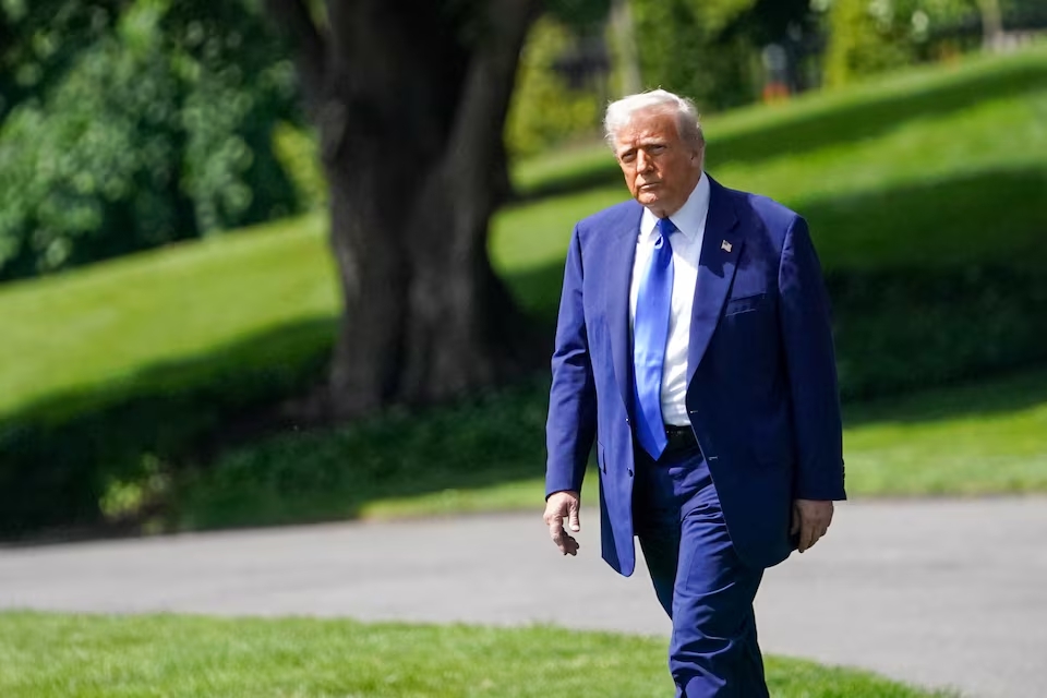 Ông Trump tuyên bố Mỹ sẽ nhận quà tặng máy bay trị giá 400 triệu USD từ Qatar- Ảnh 1. Ông Trump tuyên bố Mỹ sẽ nhận quà tặng máy bay trị giá 400 triệu USD từ Qatar- Ảnh 1.