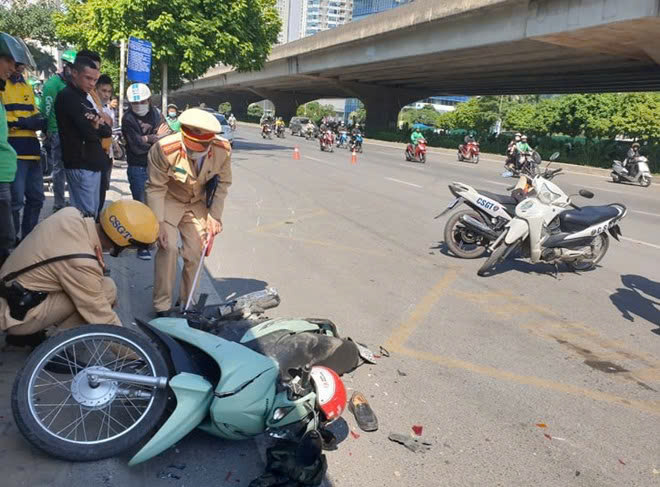 Hà Nội xử lý nhiều điểm nguy cơ mất an toàn giao thông- Ảnh 1. Hà Nội xử lý nhiều điểm nguy cơ mất an toàn giao thông- Ảnh 1.