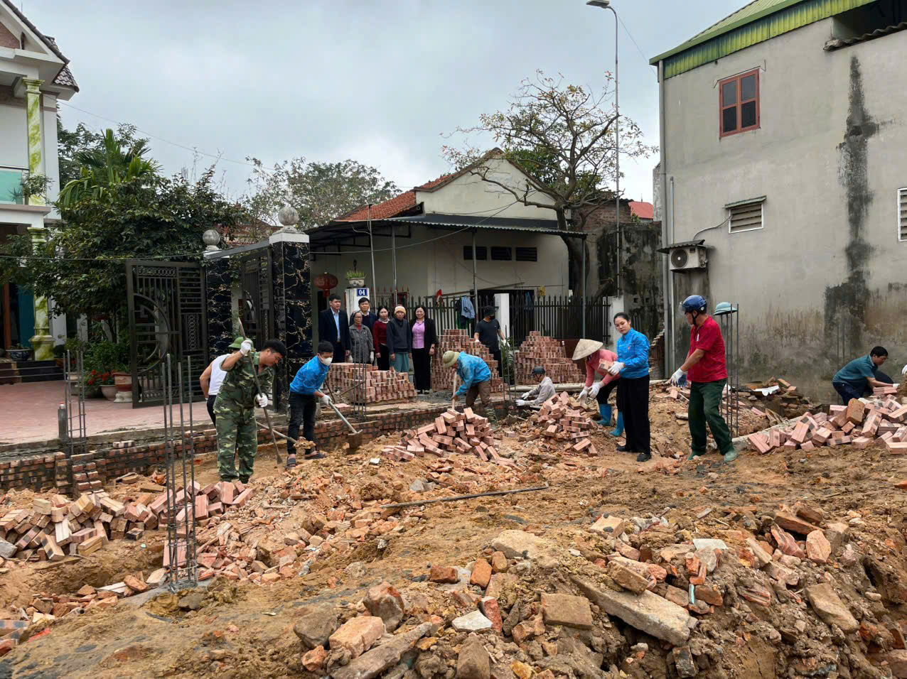 Huyện Tam Dương: Tháng Nhân đạo - Hành trình của sự sẻ chia- Ảnh 3. Huyện Tam Dương: Tháng Nhân đạo - Hành trình của sự sẻ chia- Ảnh 3.