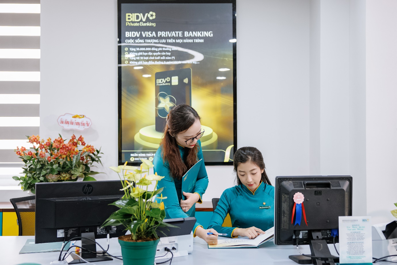 BIDV triển khai “Nâng hạng ưu tiên - Đặc quyền đẳng cấp” dành cho khách hàng cá nhân- Ảnh 2. BIDV triển khai “Nâng hạng ưu tiên - Đặc quyền đẳng cấp” dành cho khách hàng cá nhân- Ảnh 2.