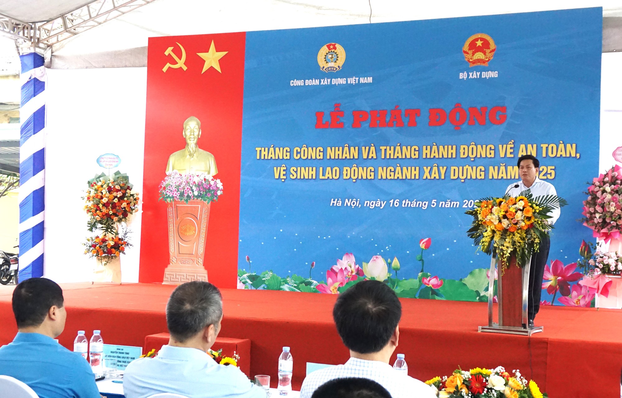 Công đoàn Xây dựng phát động Tháng Công nhân và Tháng hành động về ATVSLĐ 2025- Ảnh 2. Công đoàn Xây dựng phát động Tháng Công nhân và Tháng hành động về ATVSLĐ 2025- Ảnh 2.