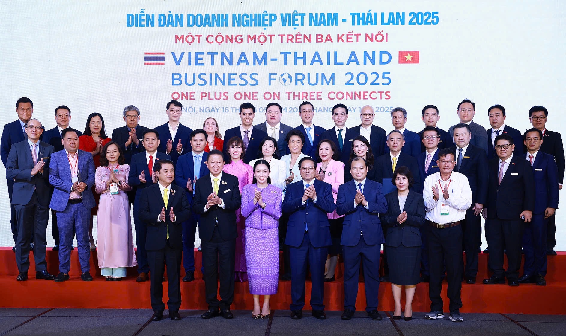 Vietjet và Boeing ký thỏa thuận chuyển giao 50 tàu bay Boeing cho Vietjet Thái Lan- Ảnh 3. Vietjet và Boeing ký thỏa thuận chuyển giao 50 tàu bay Boeing cho Vietjet Thái Lan- Ảnh 3.