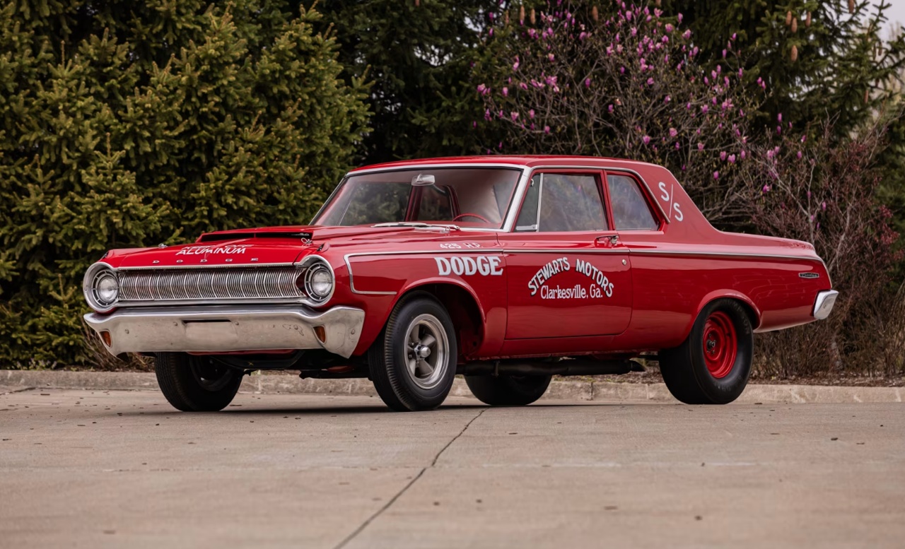 Xe đua Dodge Hemi 1964 hàng hiếm lên sàn đấu giá- Ảnh 1. Xe đua Dodge Hemi 1964 hàng hiếm lên sàn đấu giá- Ảnh 1.