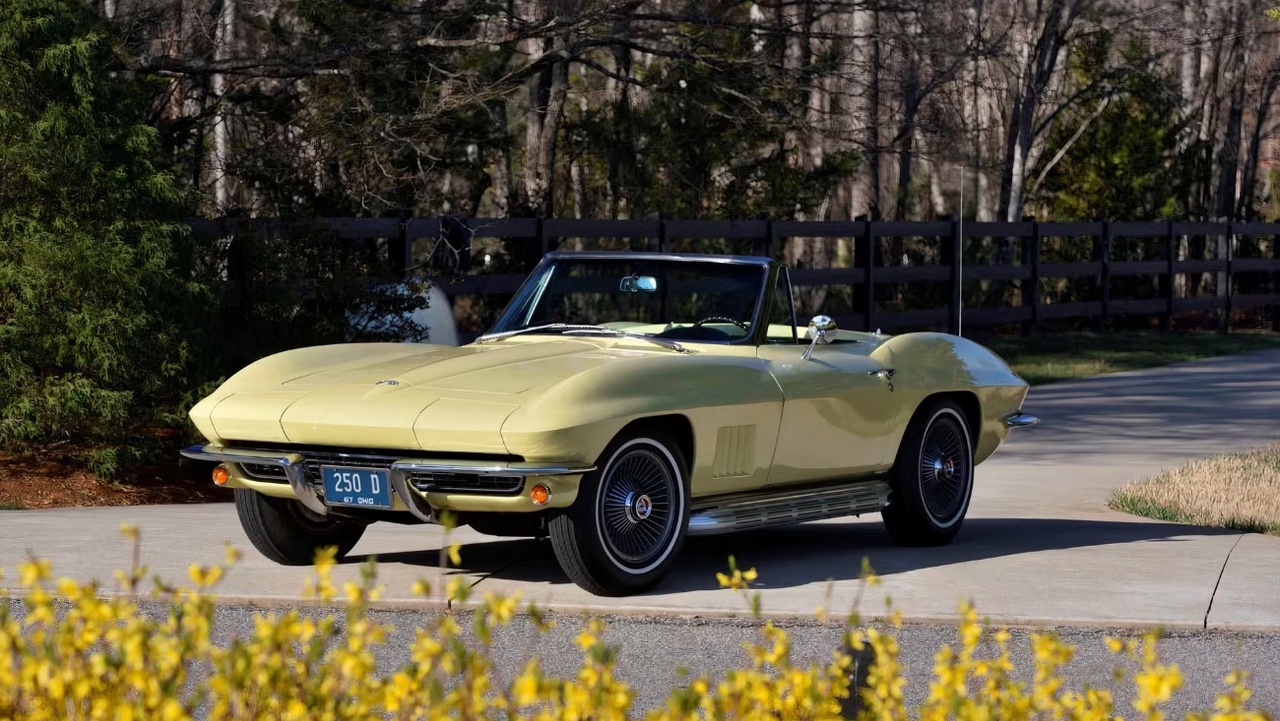 Xế cổ Chevrolet Corvette gần 60 tuổi vẫn như mới- Ảnh 1. Xế cổ Chevrolet Corvette gần 60 tuổi vẫn như mới- Ảnh 1.