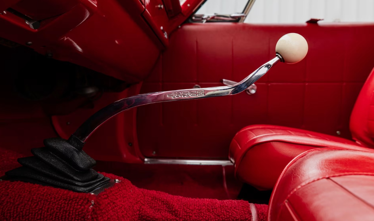 Xe đua Dodge Hemi 1964 hàng hiếm lên sàn đấu giá- Ảnh 4. Xe đua Dodge Hemi 1964 hàng hiếm lên sàn đấu giá- Ảnh 4.