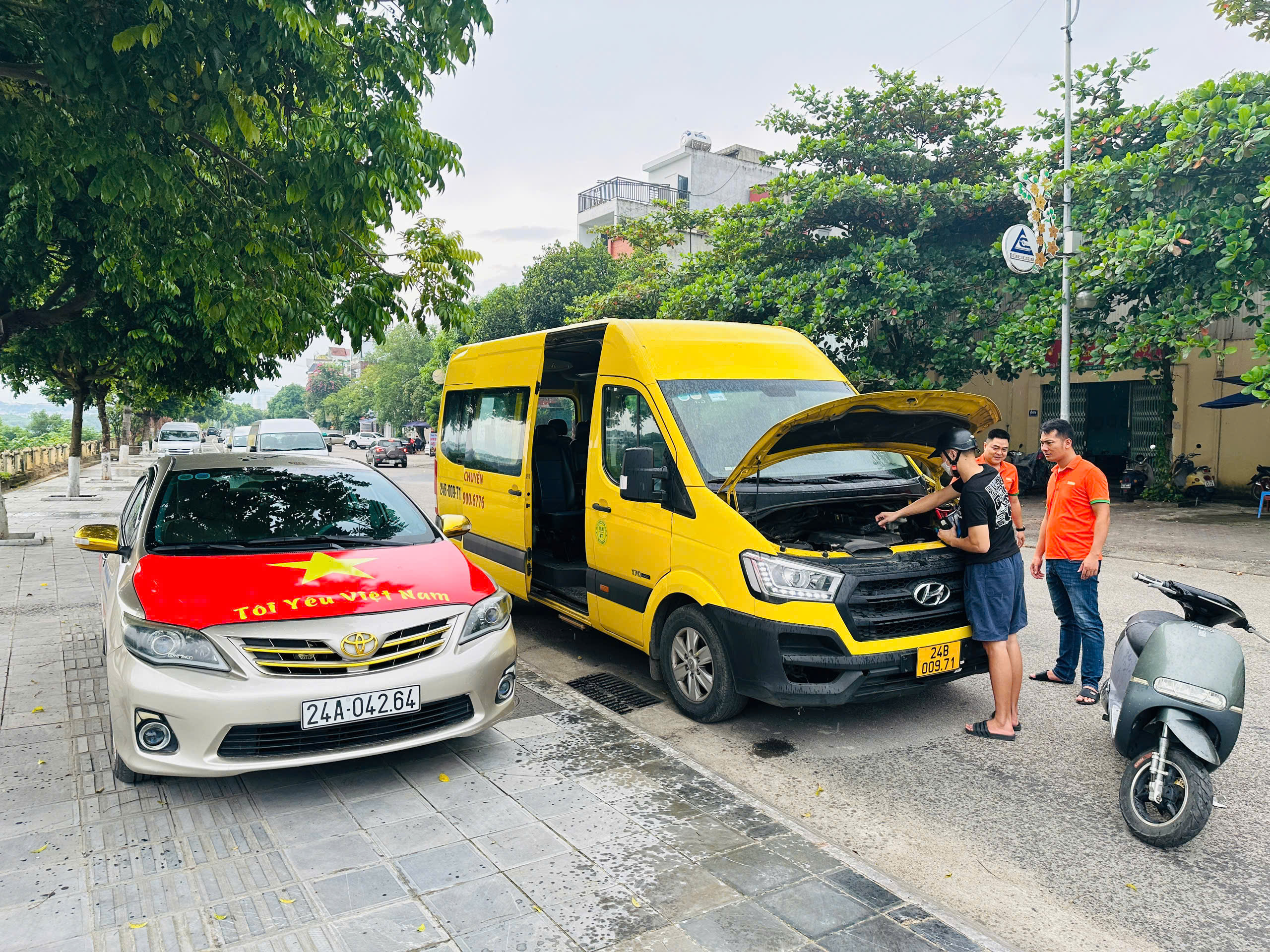 Điệp "xa lộ” chuyên cứu hộ không công ở Lào Cai- Ảnh 3. Điệp "xa lộ” chuyên cứu hộ không công ở Lào Cai- Ảnh 3.