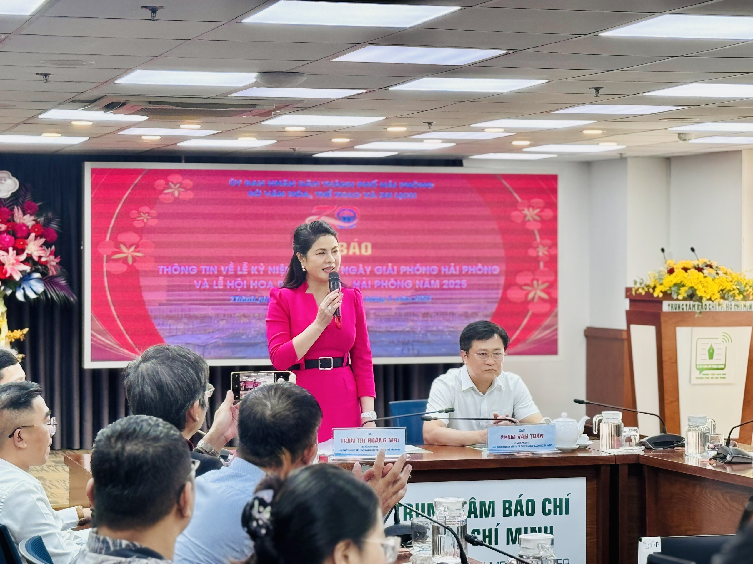 Ngày 10/5 khai trương đoàn tàu hạng sang trên tuyến Hà Nội - Hải Phòng- Ảnh 1. Ngày 10/5 khai trương đoàn tàu hạng sang trên tuyến Hà Nội - Hải Phòng- Ảnh 1.