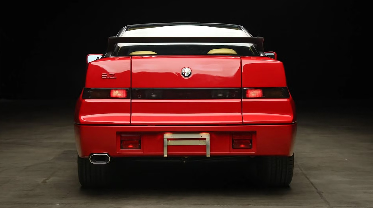 Xế cổ Alfa Romeo SZ có giá cao hơn xe mới- Ảnh 6. Xế cổ Alfa Romeo SZ có giá cao hơn xe mới- Ảnh 6.