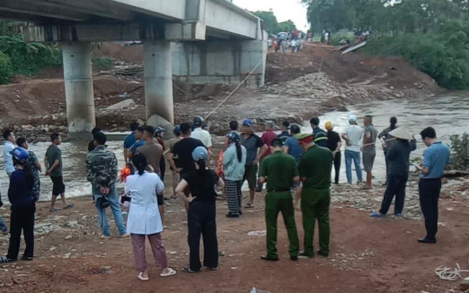 Quảng Ninh: Nhóm thanh thiếu niên bị lũ cuốn trôi, 2 cháu tử vong, 2 cháu mất tích