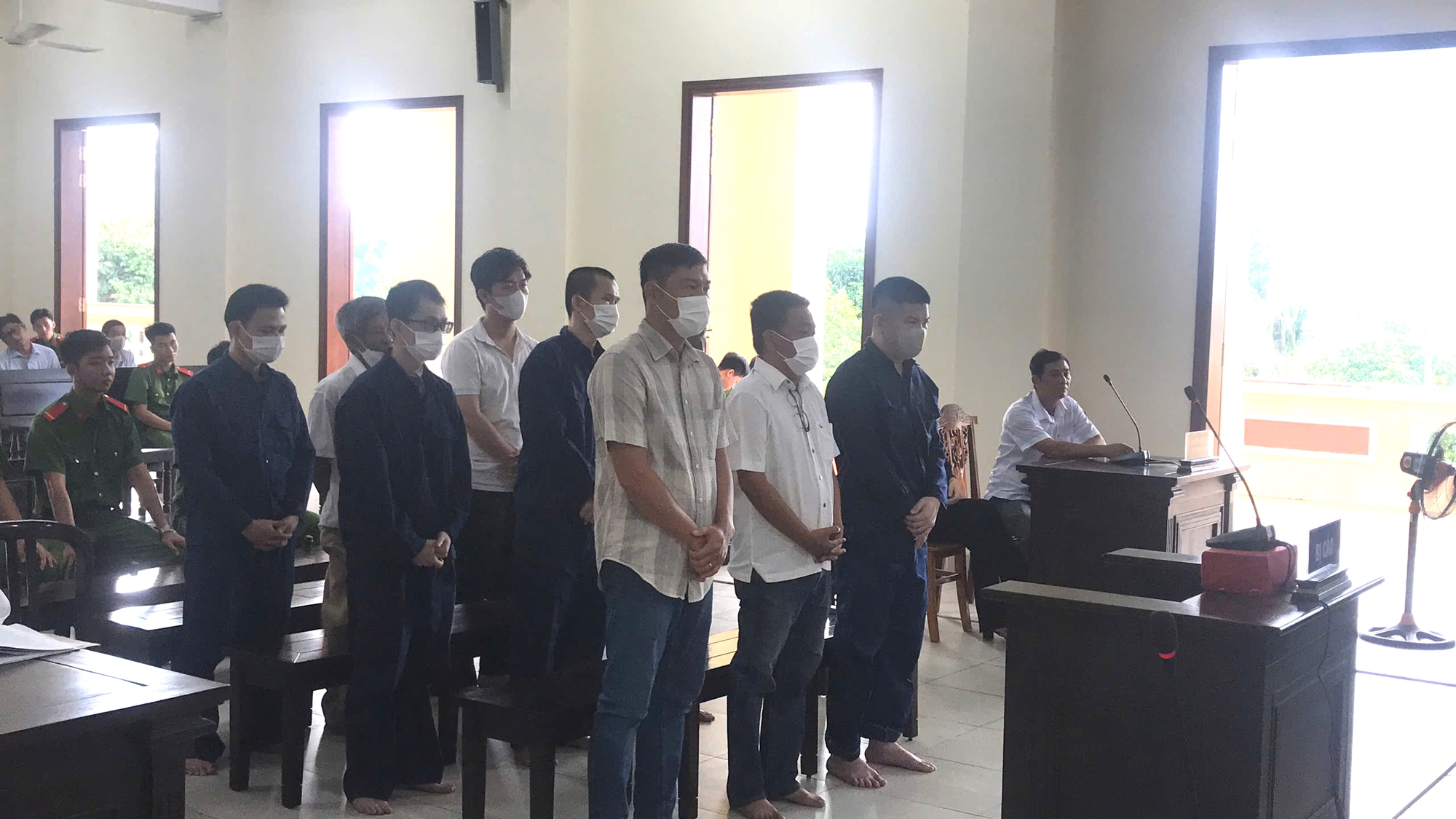 Tuyên án 10 bị cáo trong vụ nhận hối lộ tại trung tâm đăng kiểm ở Cần Thơ- Ảnh 1. Tuyên án 10 bị cáo trong vụ nhận hối lộ tại trung tâm đăng kiểm ở Cần Thơ- Ảnh 1.
