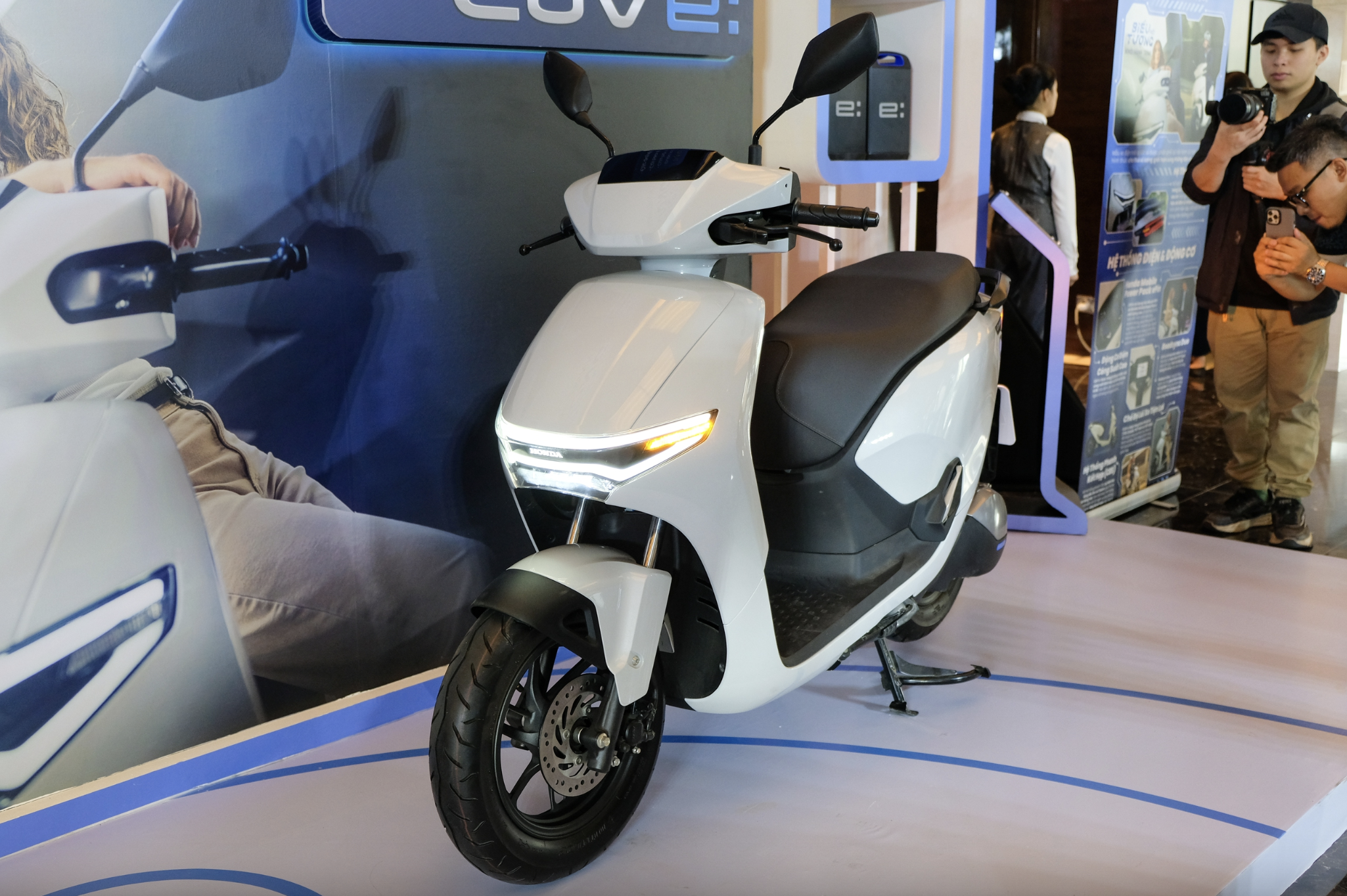 Honda tham vọng dẫn đầu thị trường xe máy điện- Ảnh 1. Honda tham vọng dẫn đầu thị trường xe máy điện- Ảnh 1.