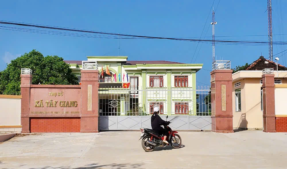 Bình Định: Địa bàn xảy ra khai thác khoáng sản trái phép, chủ tịch xã bị tạm đình chỉ- Ảnh 1. Bình Định: Địa bàn xảy ra khai thác khoáng sản trái phép, chủ tịch xã bị tạm đình chỉ- Ảnh 1.