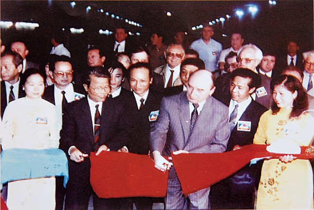 Đồng chí Trần Đức Lương - Nhà lãnh đạo có nhiều đóng góp quan trọng cho sự nghiệp đổi mới- Ảnh 3. Đồng chí Trần Đức Lương - Nhà lãnh đạo có nhiều đóng góp quan trọng cho sự nghiệp đổi mới- Ảnh 3.