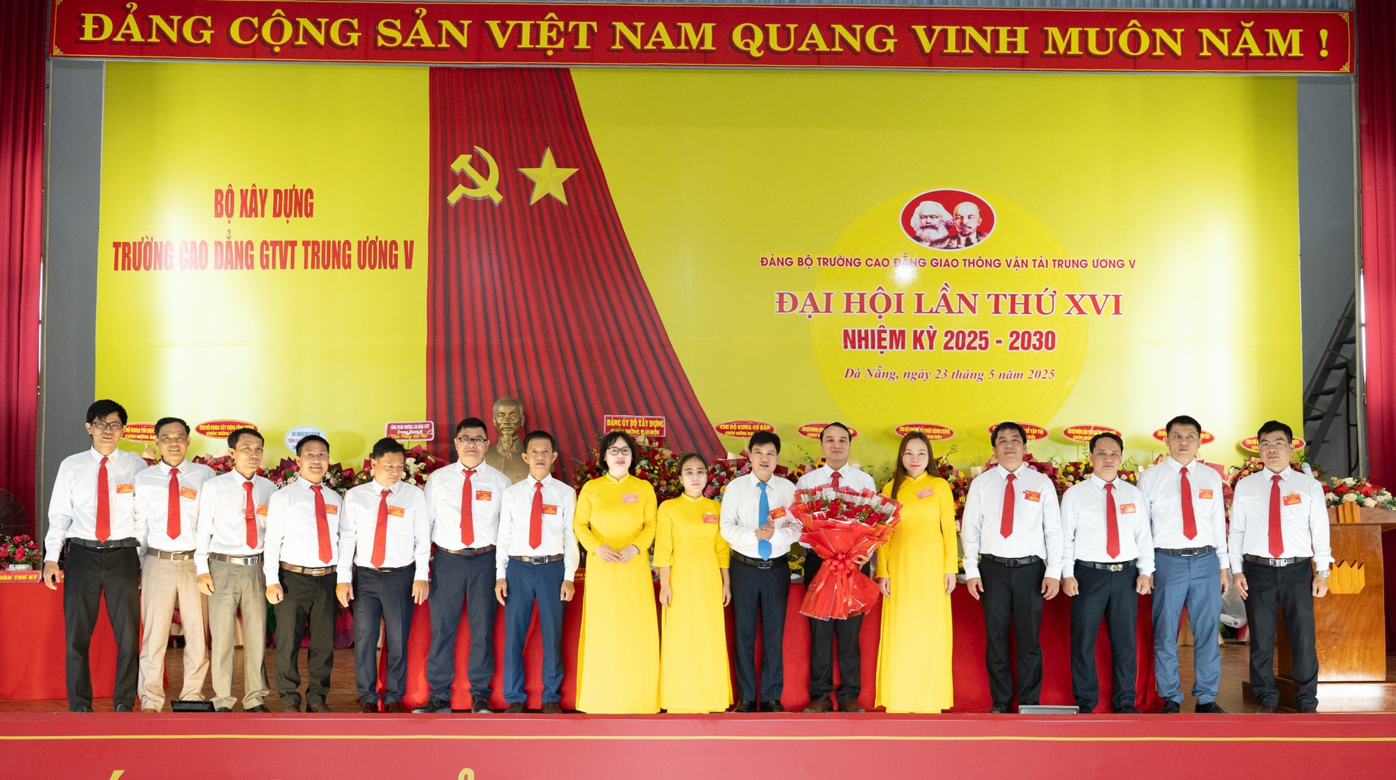 Cao đẳng GTVT Trung ương V phấn đấu thành cơ sở giáo dục nghề nghiệp chất lượng cao- Ảnh 1. Cao đẳng GTVT Trung ương V phấn đấu thành cơ sở giáo dục nghề nghiệp chất lượng cao- Ảnh 1.
