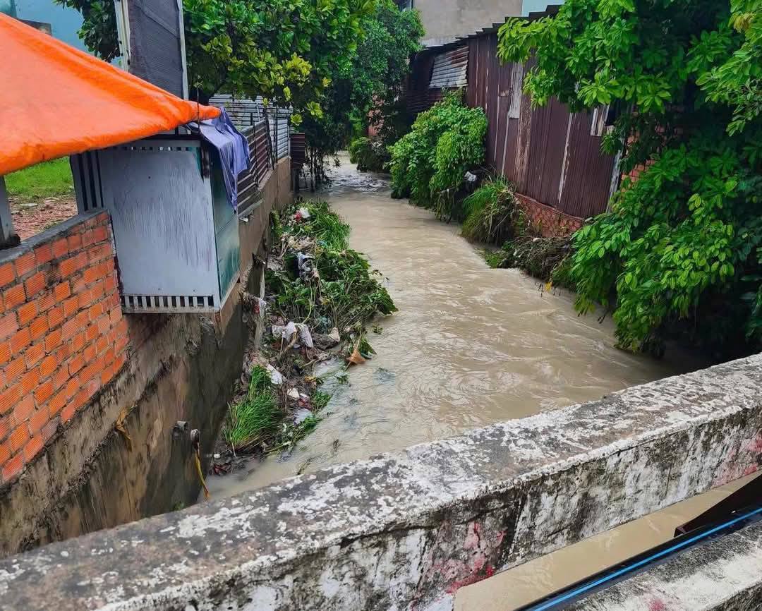 Tìm thấy thi thể bé gái bị nước cuốn trôi ở Đồng Nai- Ảnh 1.