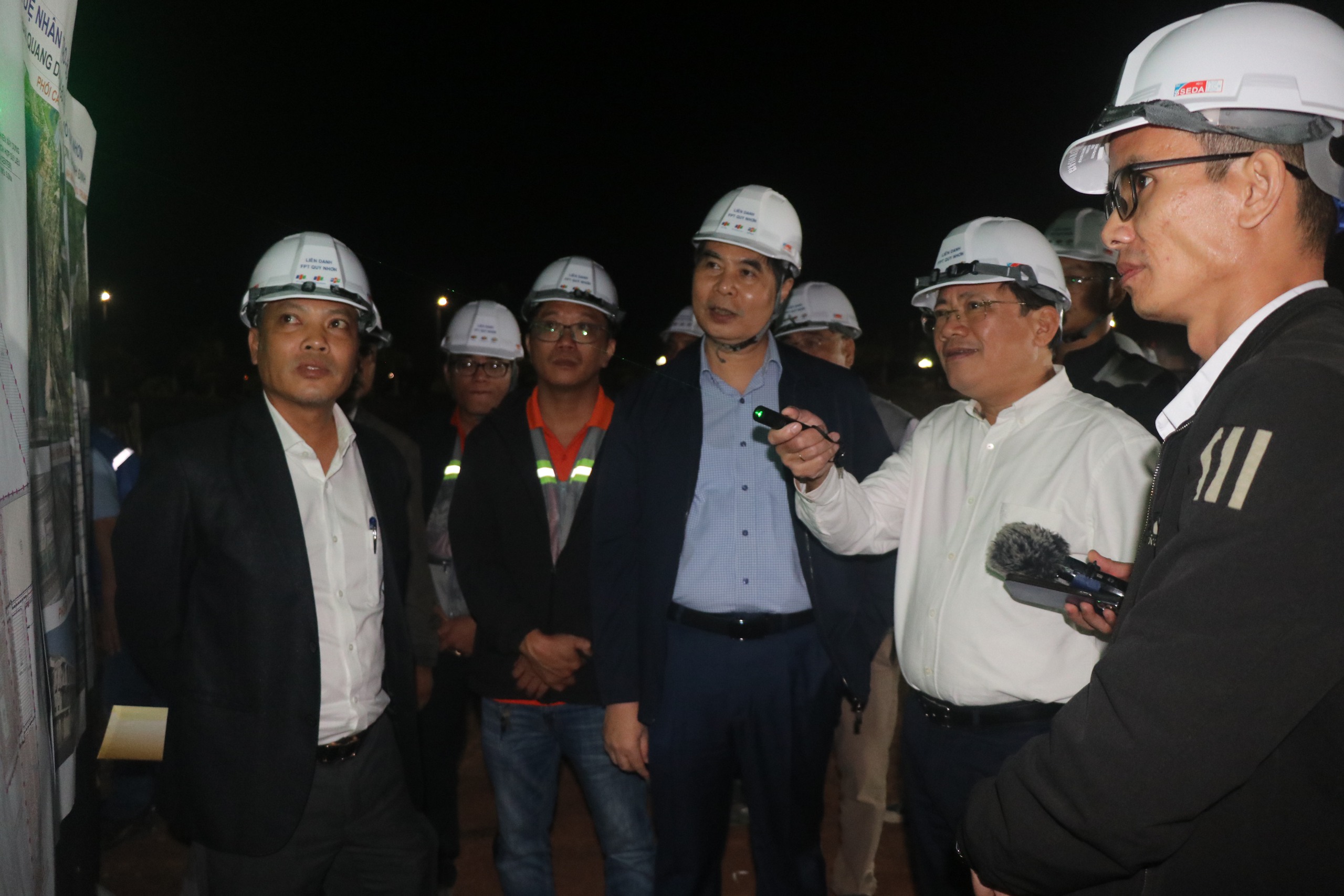 Bình Định đặt mục tiêu trở thành trung tâm đào tạo công nghệ cao của cả nước- Ảnh 1. Bình Định đặt mục tiêu trở thành trung tâm đào tạo công nghệ cao của cả nước- Ảnh 1.