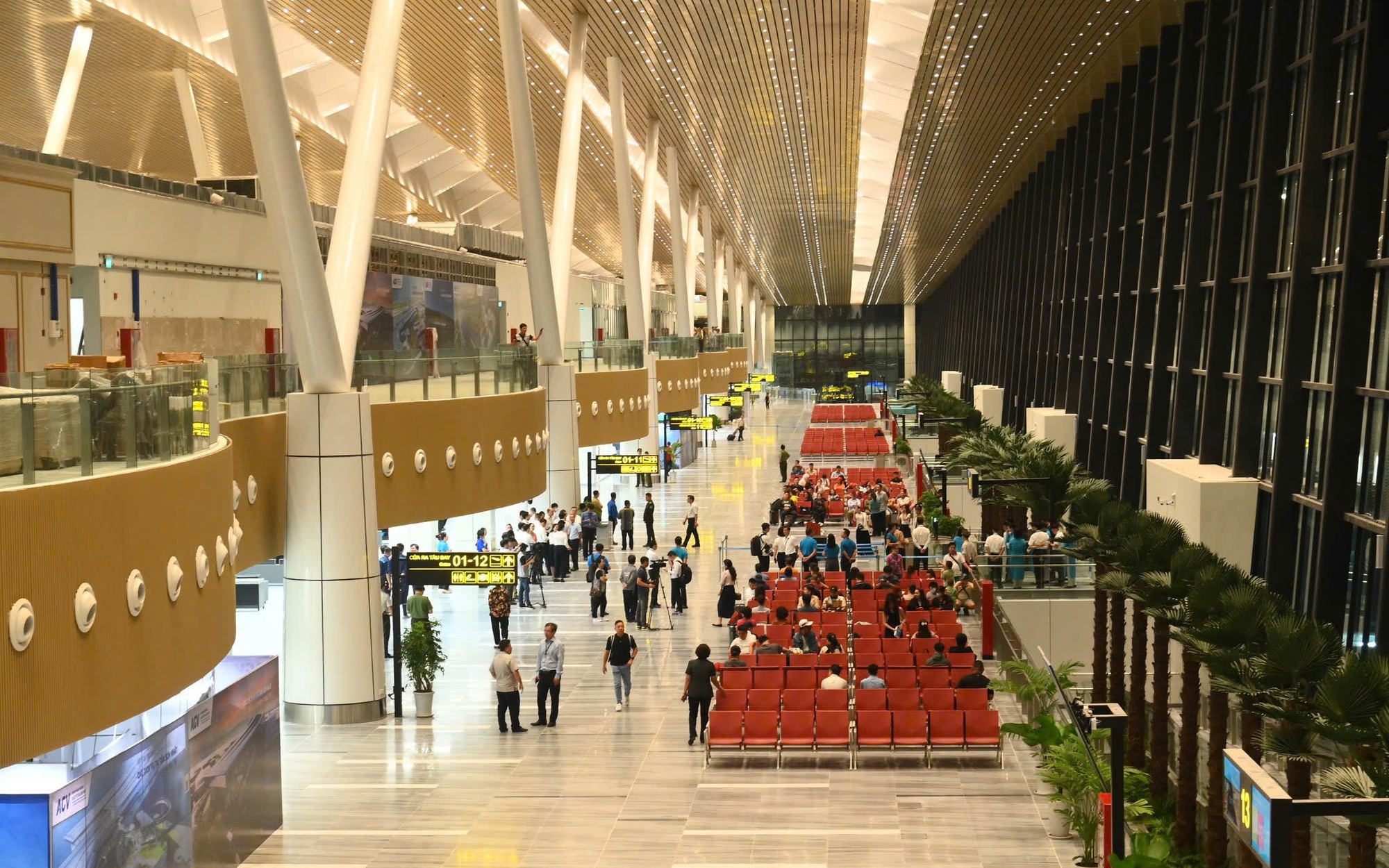 Bộ Xây dựng yêu cầu khắc phục triệt để bất cập tại nhà ga T3 Tân Sơn Nhất