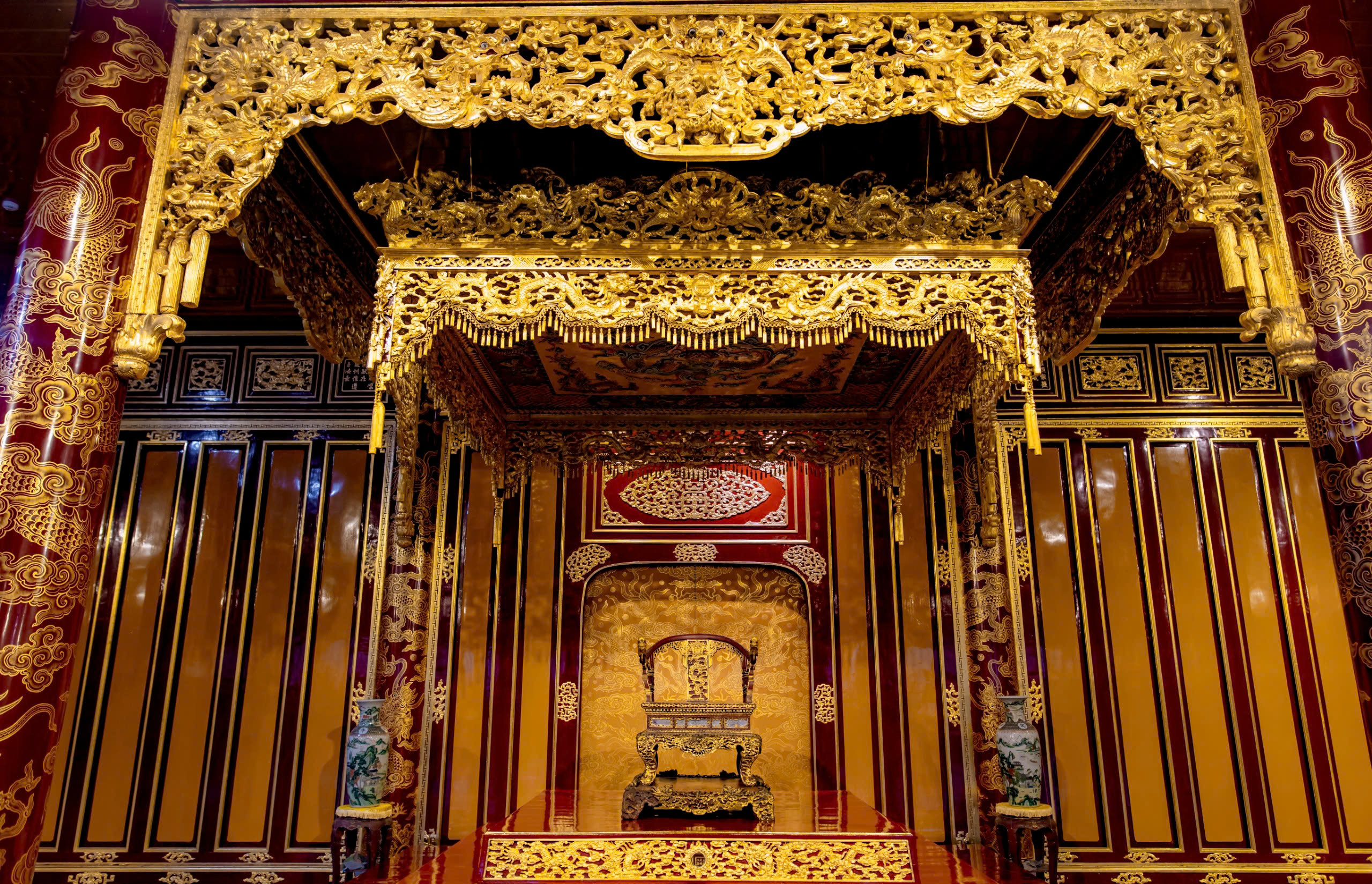 Cận cảnh nơi trưng bày ngai vua triều Nguyễn bị đối tượng xâm hại- Ảnh 6. Cận cảnh nơi trưng bày ngai vua triều Nguyễn bị đối tượng xâm hại- Ảnh 6.