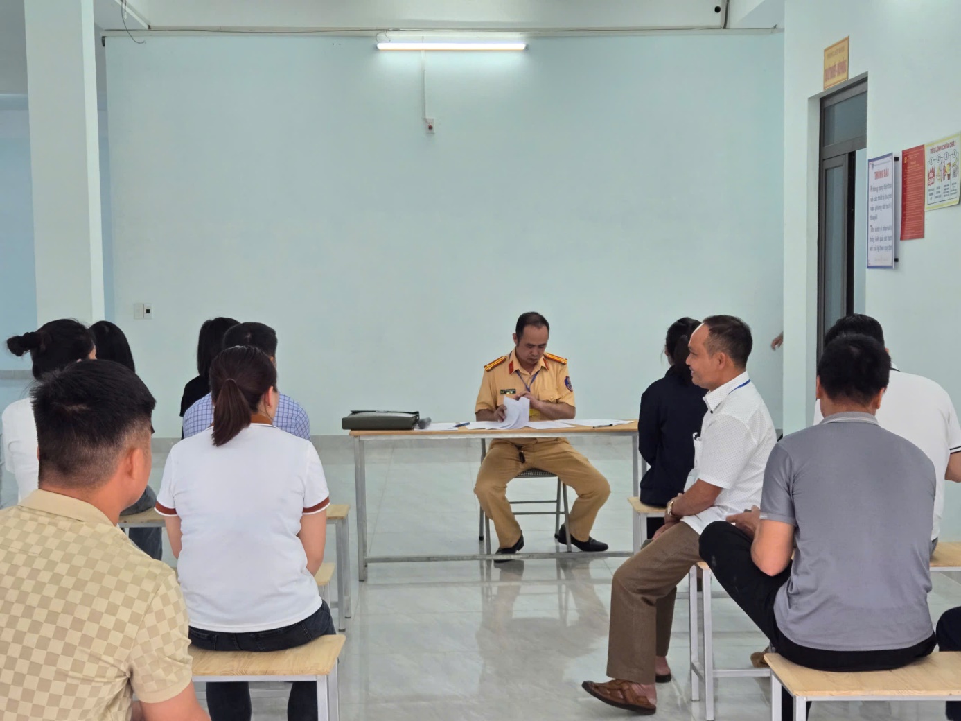 Công an Bắc Kạn tổ chức kỳ sát hạch lái xe đầu tiên cho 127 học viên- Ảnh 1.