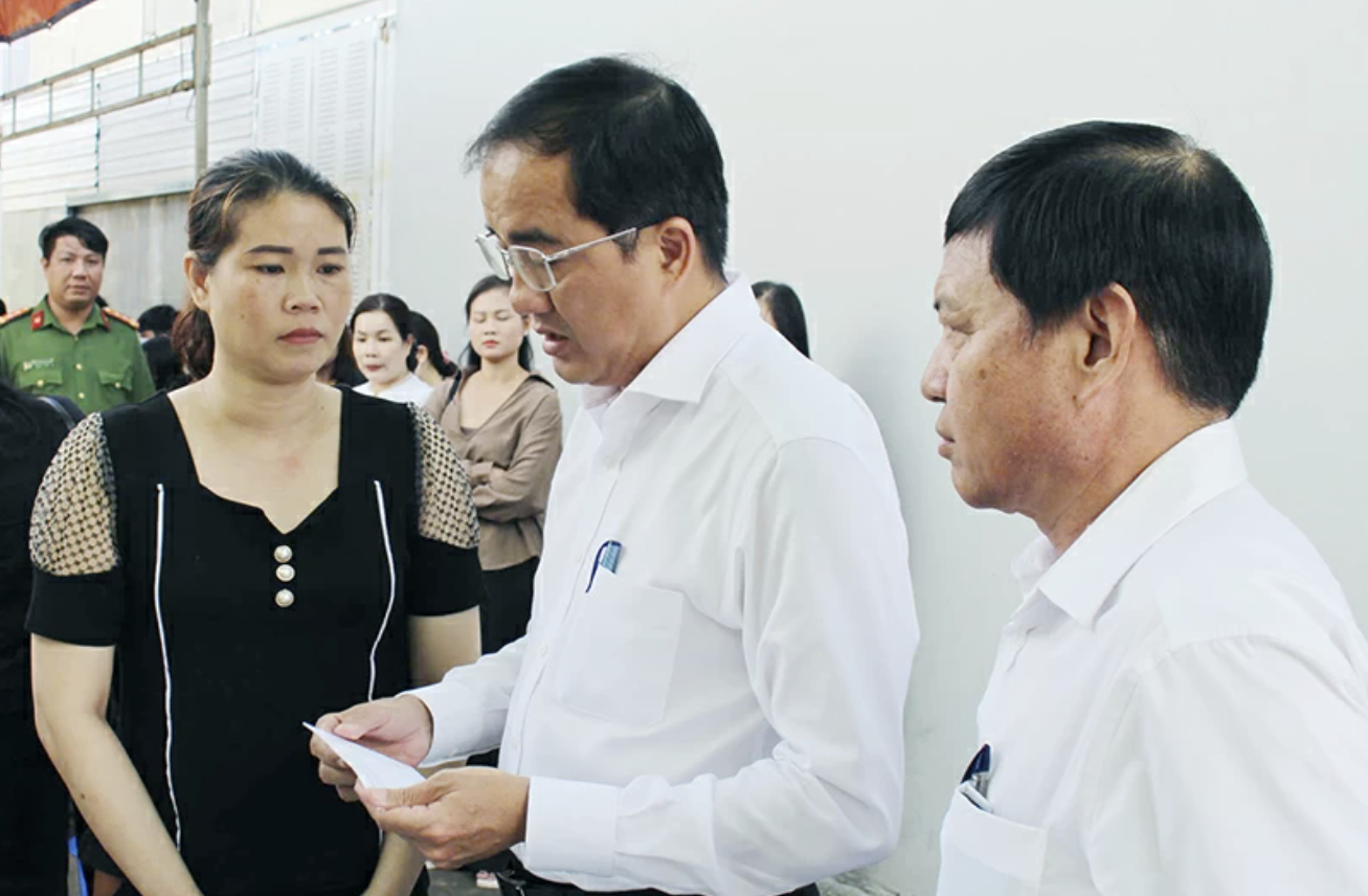 Nhiều đơn vị thăm hỏi, hỗ trợ gia đình nữ sinh 11 tuổi bị nước cuốn trôi ở Đồng Nai- Ảnh 1. Nhiều đơn vị thăm hỏi, hỗ trợ gia đình nữ sinh 11 tuổi bị nước cuốn trôi ở Đồng Nai- Ảnh 1.