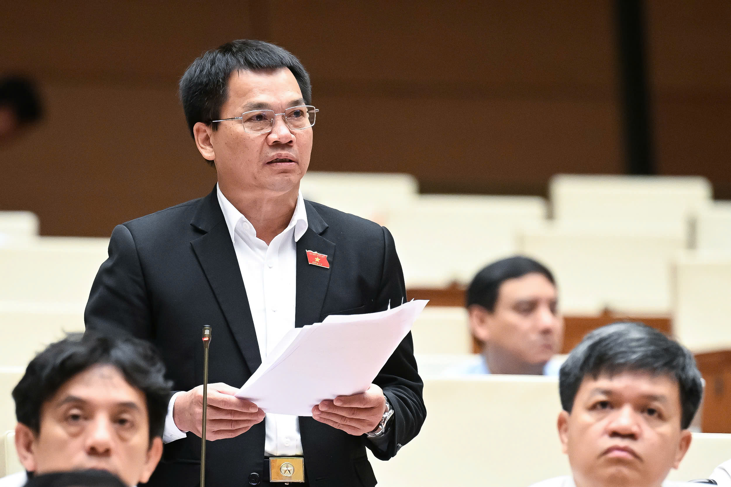 Nghị trường “nóng” đề xuất bỏ hay giữ tử hình tội vận chuyển trái phép chất ma túy- Ảnh 2. Nghị trường “nóng” đề xuất bỏ hay giữ tử hình tội vận chuyển trái phép chất ma túy- Ảnh 2.
