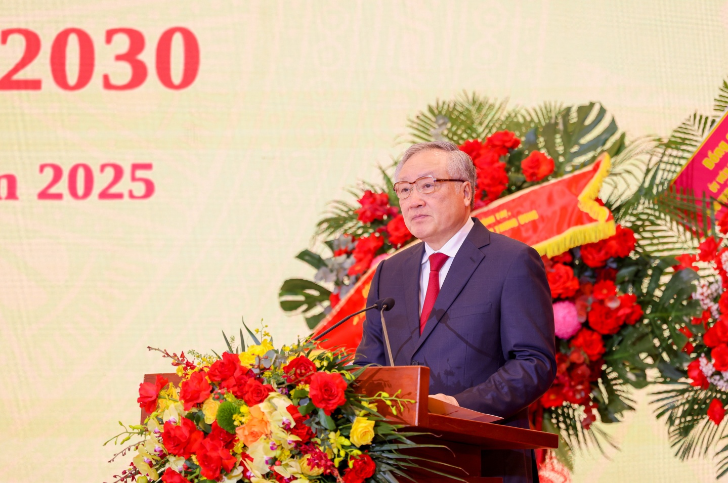 Đảng bộ BIDV tổ chức thành công Đại hội đại biểu lần thứ XV, nhiệm kỳ 2025 - 2030- Ảnh 1. C:\Users\ASUS\Downloads\Anh 02(9).jpg