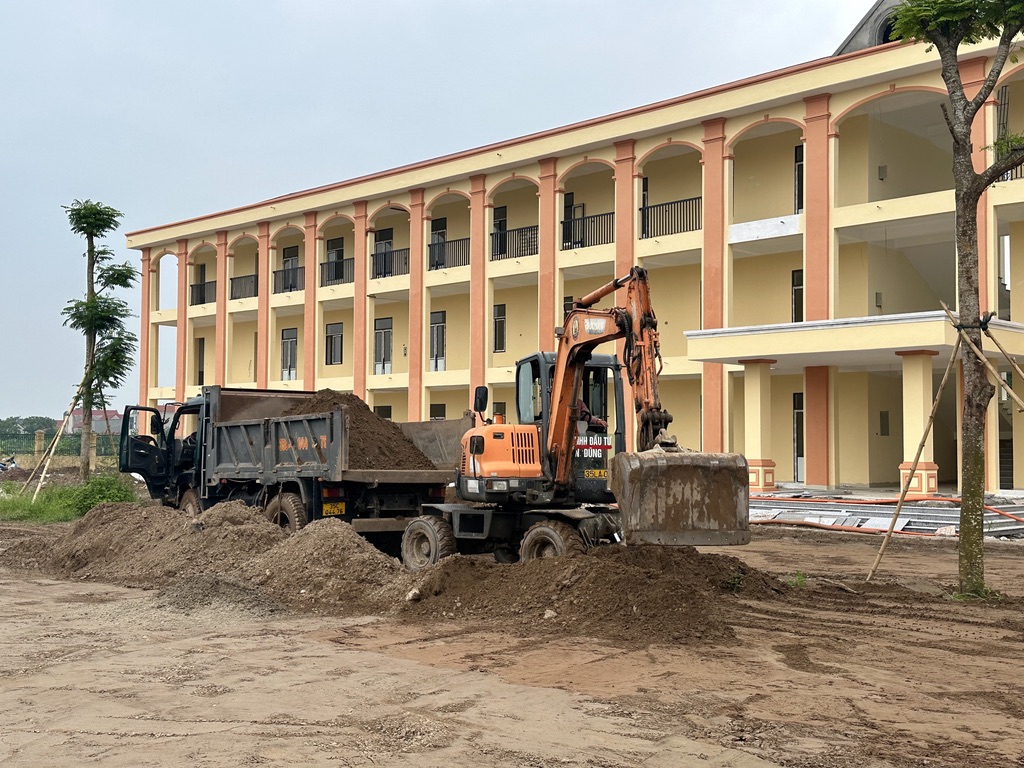 Cả nghìn học sinh sắp thoát cảnh “học nhờ” ở nhà thờ- Ảnh 4. Cả nghìn học sinh sắp thoát cảnh “học nhờ” ở nhà thờ- Ảnh 4.