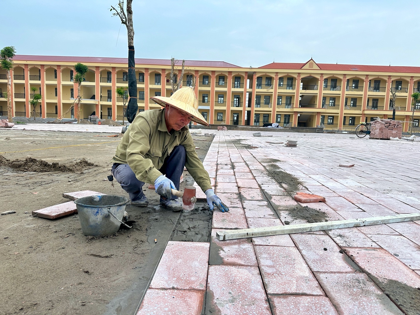 Cả nghìn học sinh sắp thoát cảnh “học nhờ” ở nhà thờ- Ảnh 6. Cả nghìn học sinh sắp thoát cảnh “học nhờ” ở nhà thờ- Ảnh 6.