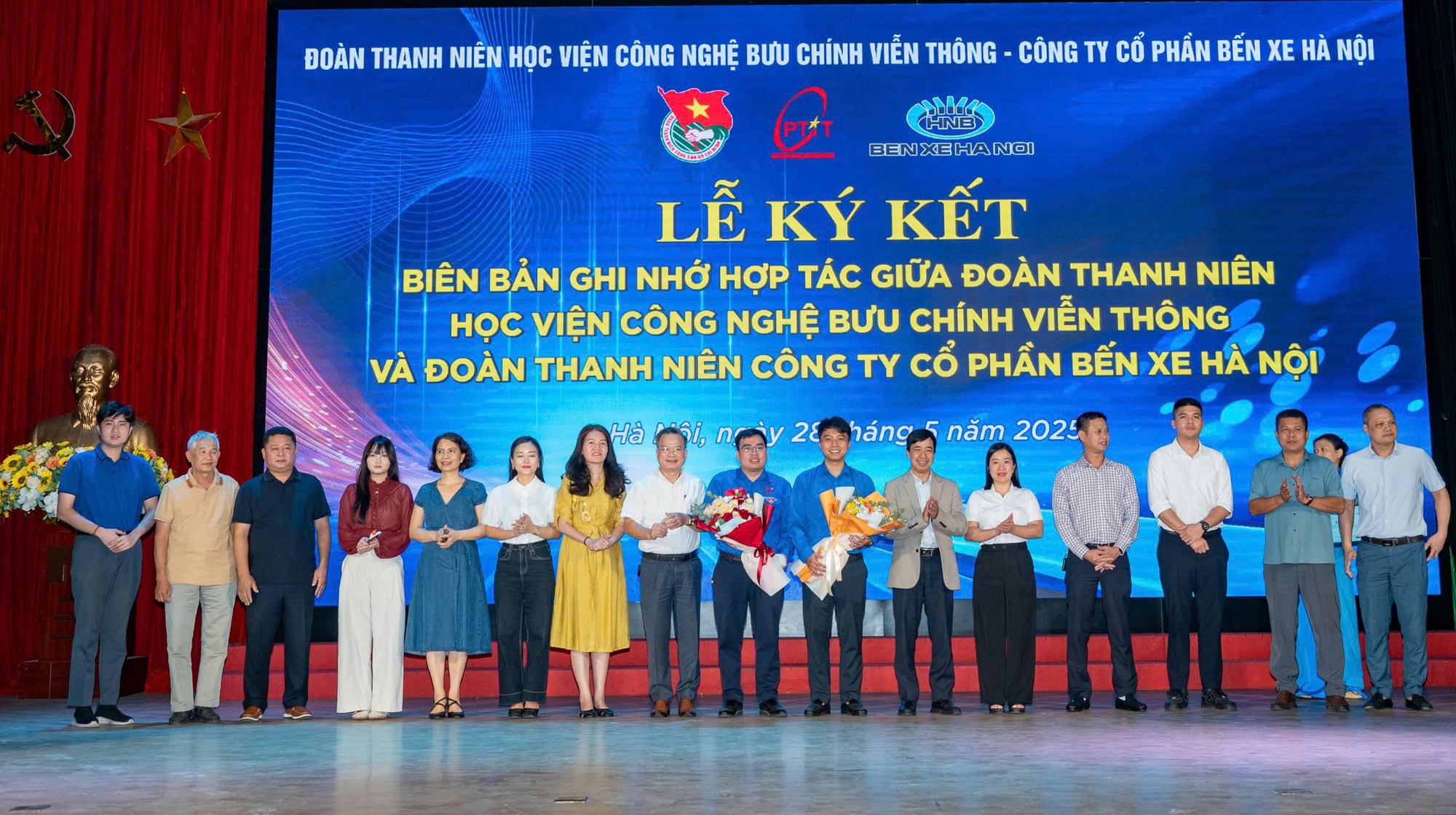 Bến xe Hà Nội và 25 doanh nghiệp vận tải giảm giá vé xe khách cho sinh viên- Ảnh 1. Bến xe Hà Nội và 25 doanh nghiệp vận tải giảm giá vé xe khách cho sinh viên- Ảnh 1.