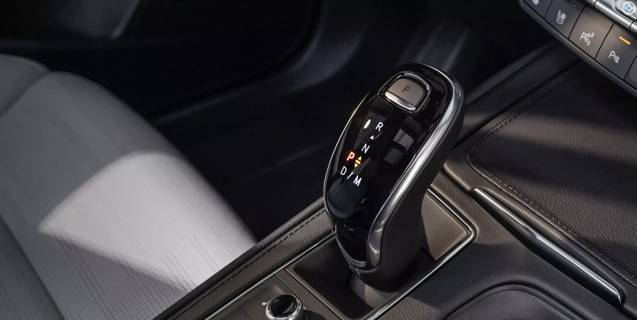 Cadillac tại Trung Quốc rẻ như Nissan Kicks ở Mỹ- Ảnh 5. Cadillac tại Trung Quốc rẻ như Nissan Kicks ở Mỹ- Ảnh 5.