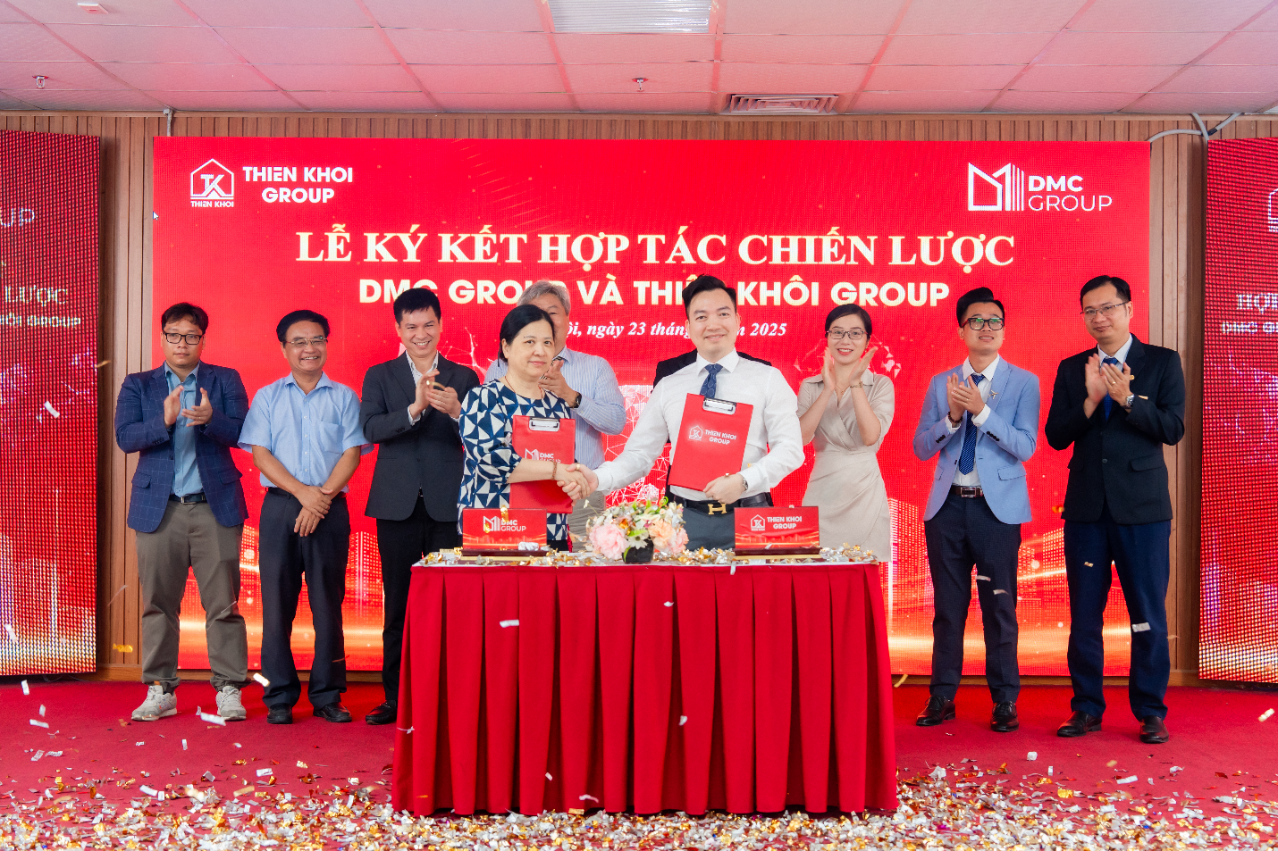 Thiên Khôi Group “bắt tay” DMC Group: Đẩy mạnh số hóa và liên thông dữ liệu đất đai- Ảnh 1. Thiên Khôi Group “bắt tay” DMC Group: Đẩy mạnh số hóa và liên thông dữ liệu đất đai- Ảnh 1.