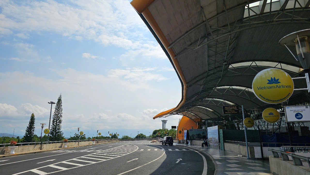 Lâm Đồng nghiên cứu mở tuyến xe buýt điện Đà Lạt, Bảo Lộc - sân bay Liên Khương- Ảnh 1. Lâm Đồng nghiên cứu mở tuyến xe buýt điện Đà Lạt, Bảo Lộc - sân bay Liên Khương- Ảnh 1.