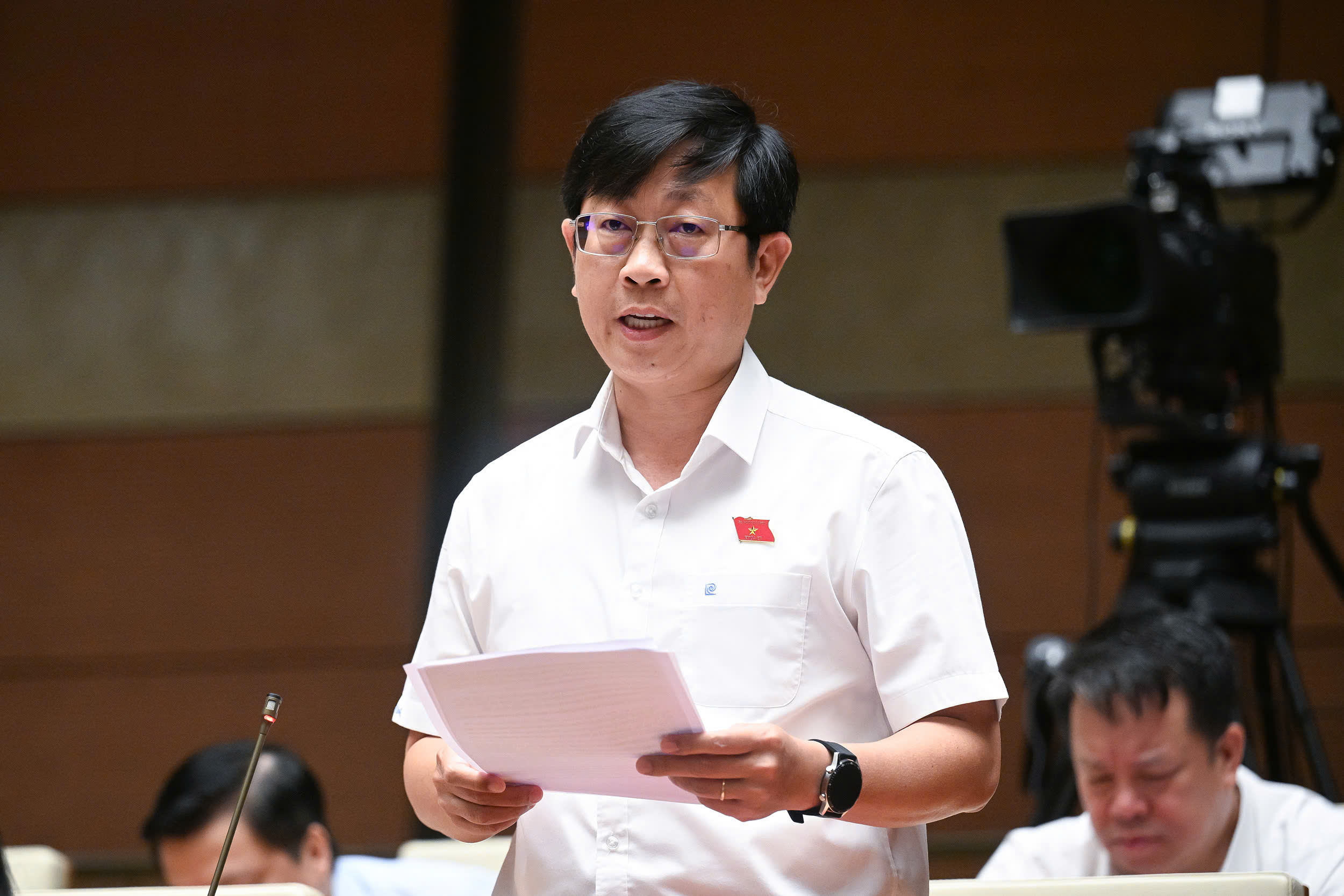 Đại biểu lo rủi ro cho vay đặc biệt lãi suất 0%, Thống đốc Ngân hàng nói gì?- Ảnh 1. Đại biểu lo rủi ro cho vay đặc biệt lãi suất 0%, Thống đốc Ngân hàng nói gì?- Ảnh 1.