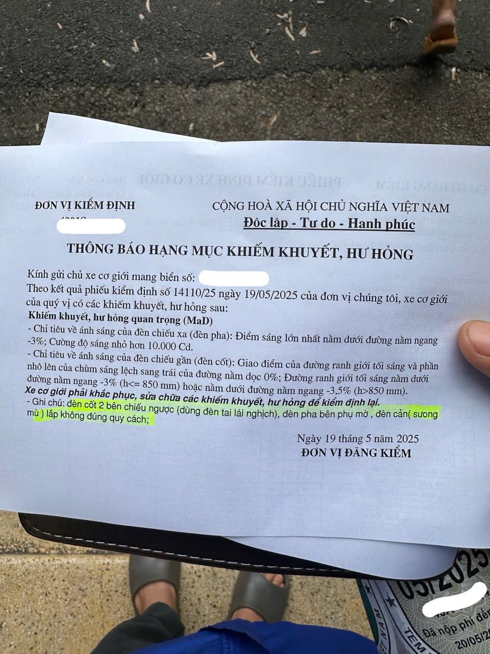 Vì sao ô tô thay đèn nguyên bản vẫn bị từ chối đăng kiểm?- Ảnh 1. Vì sao ô tô thay đèn nguyên bản vẫn bị từ chối đăng kiểm?- Ảnh 1.
