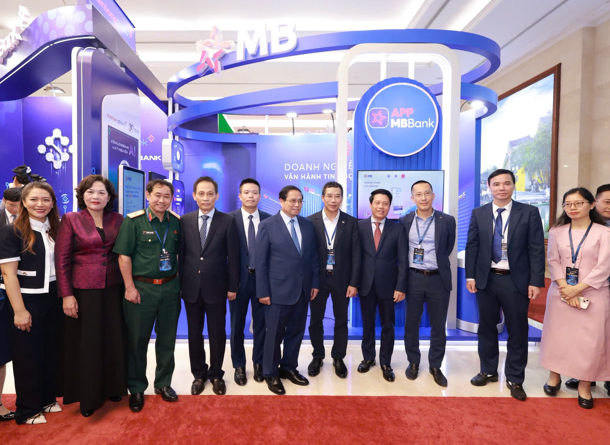 Biz MBBank - tài chính doanh nghiệp toàn diện MB mang đến sự kiện Ngày chuyển đổi số 2025- Ảnh 1. Biz MBBank - tài chính doanh nghiệp toàn diện MB mang đến sự kiện Ngày chuyển đổi số 2025- Ảnh 1.