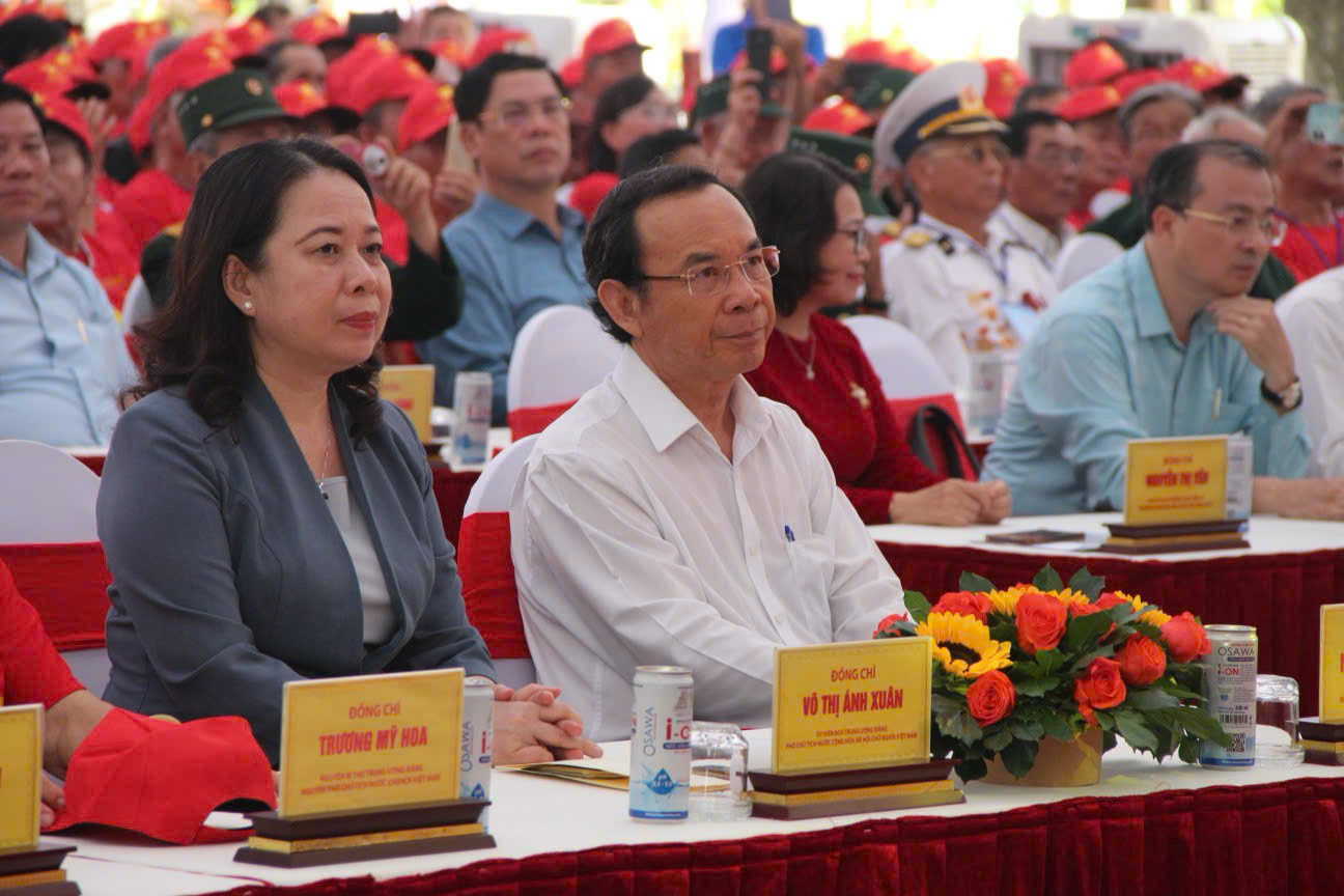Tinh thần chiến đấu của chiến sĩ cách mạng bị địch bắt viết thêm những trang sử hào hùng- Ảnh 4. Tinh thần chiến đấu của chiến sĩ cách mạng bị địch bắt viết thêm những trang sử hào hùng- Ảnh 4.